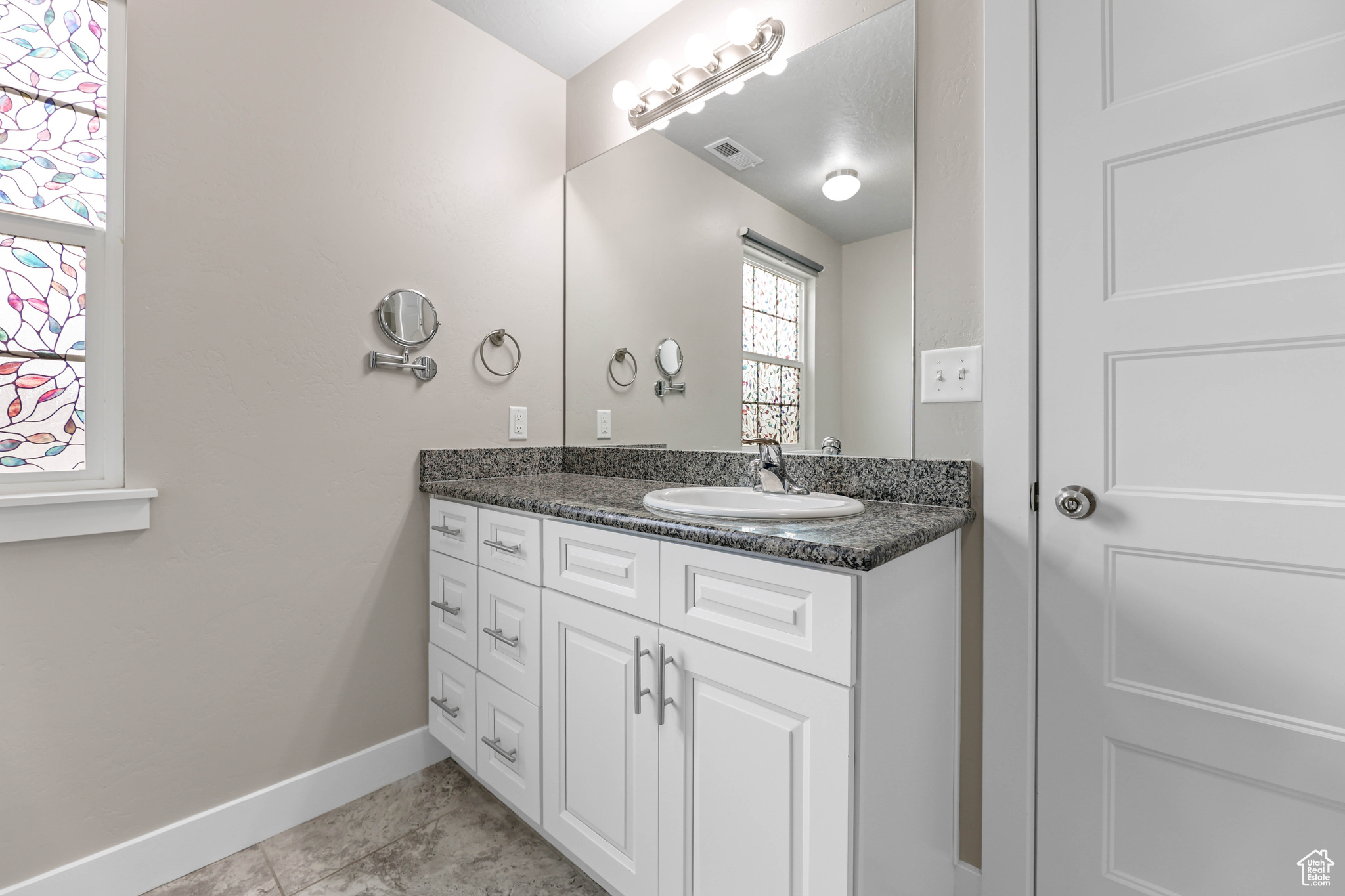 COLONIAL PARK - Residential