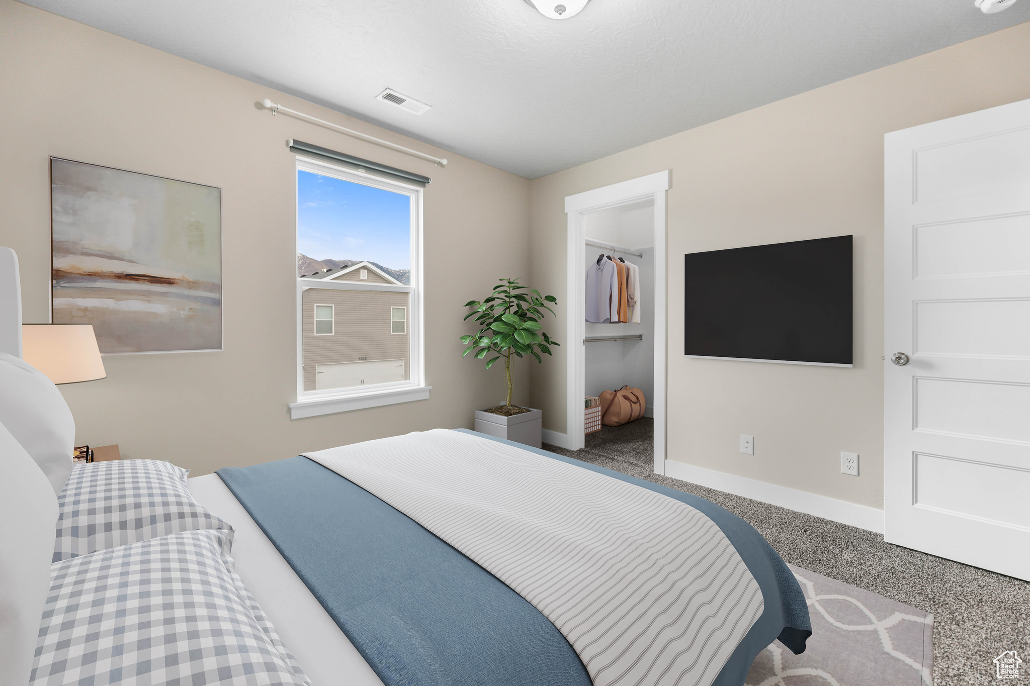 COLONIAL PARK - Residential