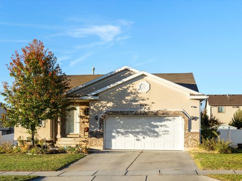 3014 W 4750 S Roy UT 84067