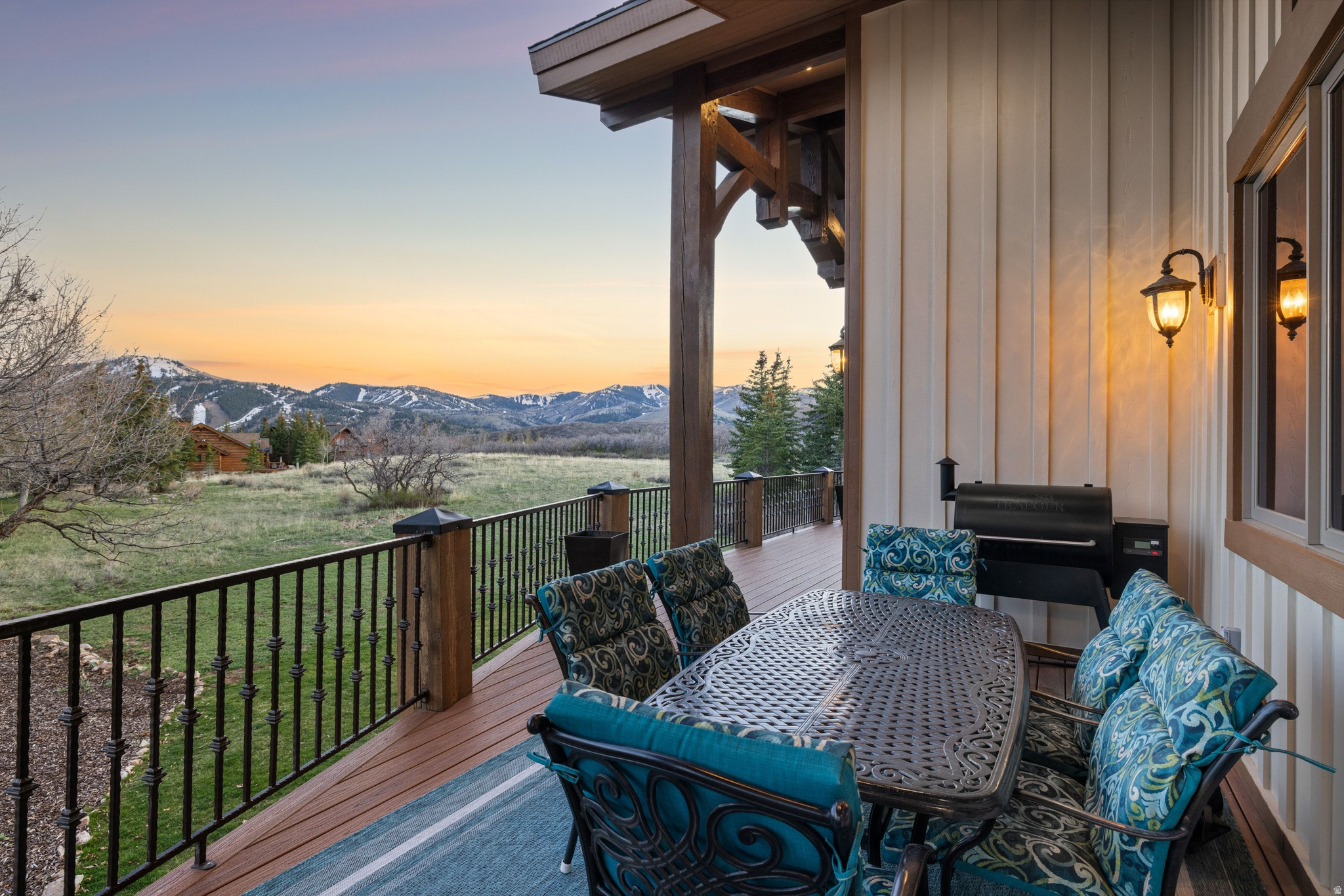 THE OAKS AT DEER VALLEY - Residential