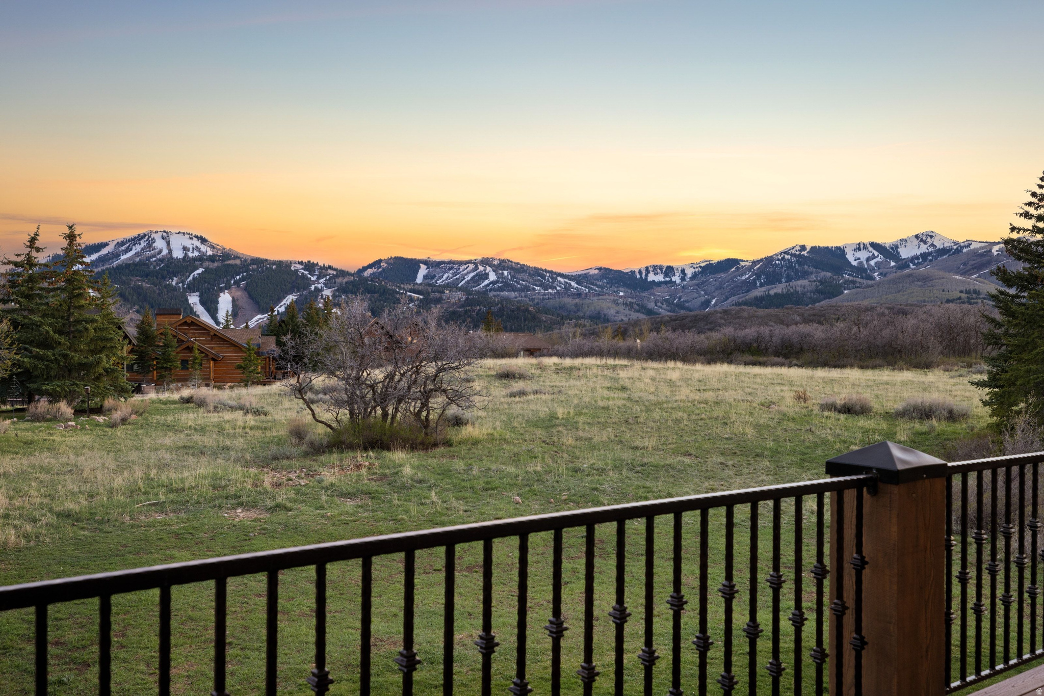 THE OAKS AT DEER VALLEY - Residential