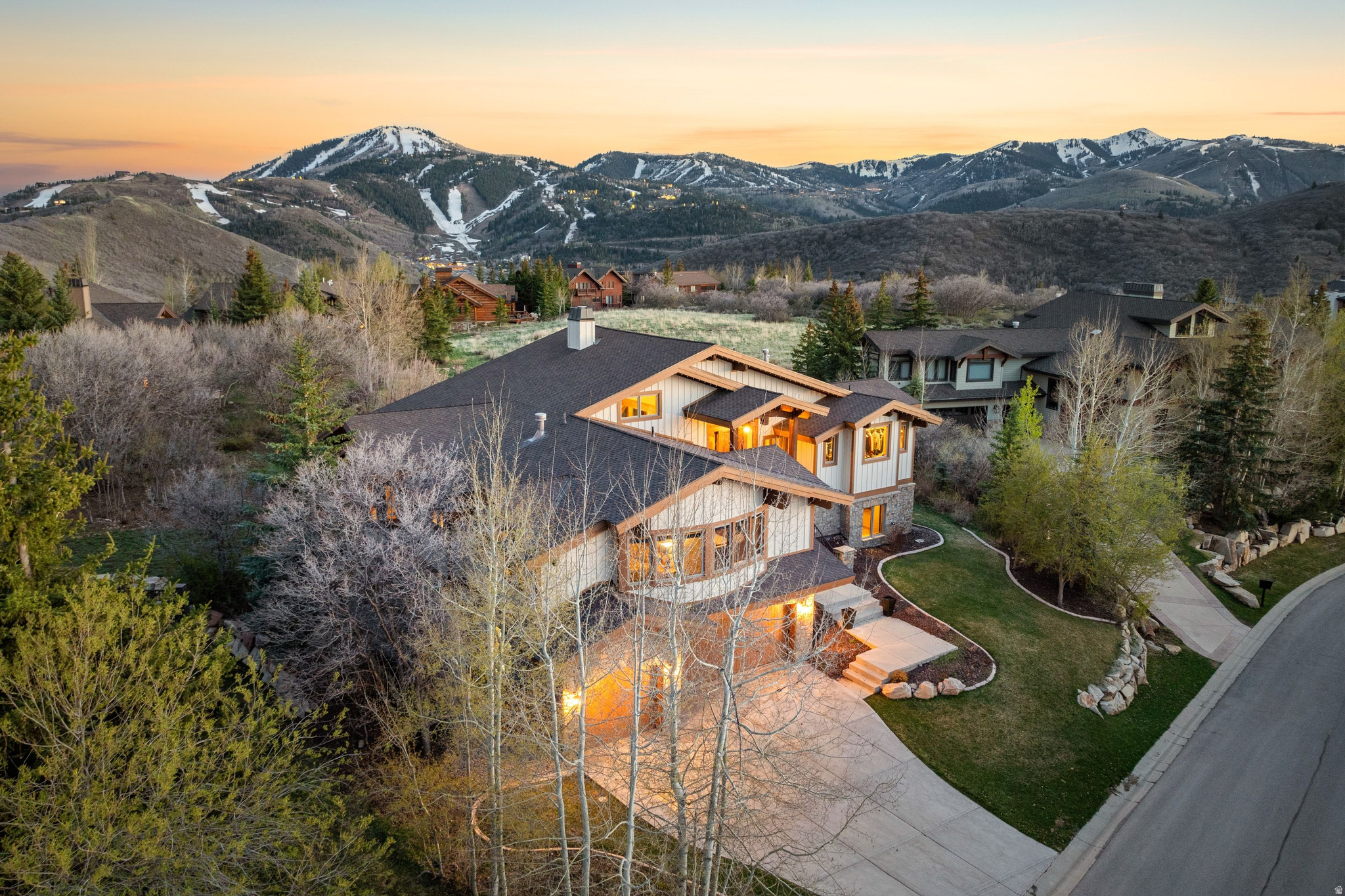 THE OAKS AT DEER VALLEY - Residential