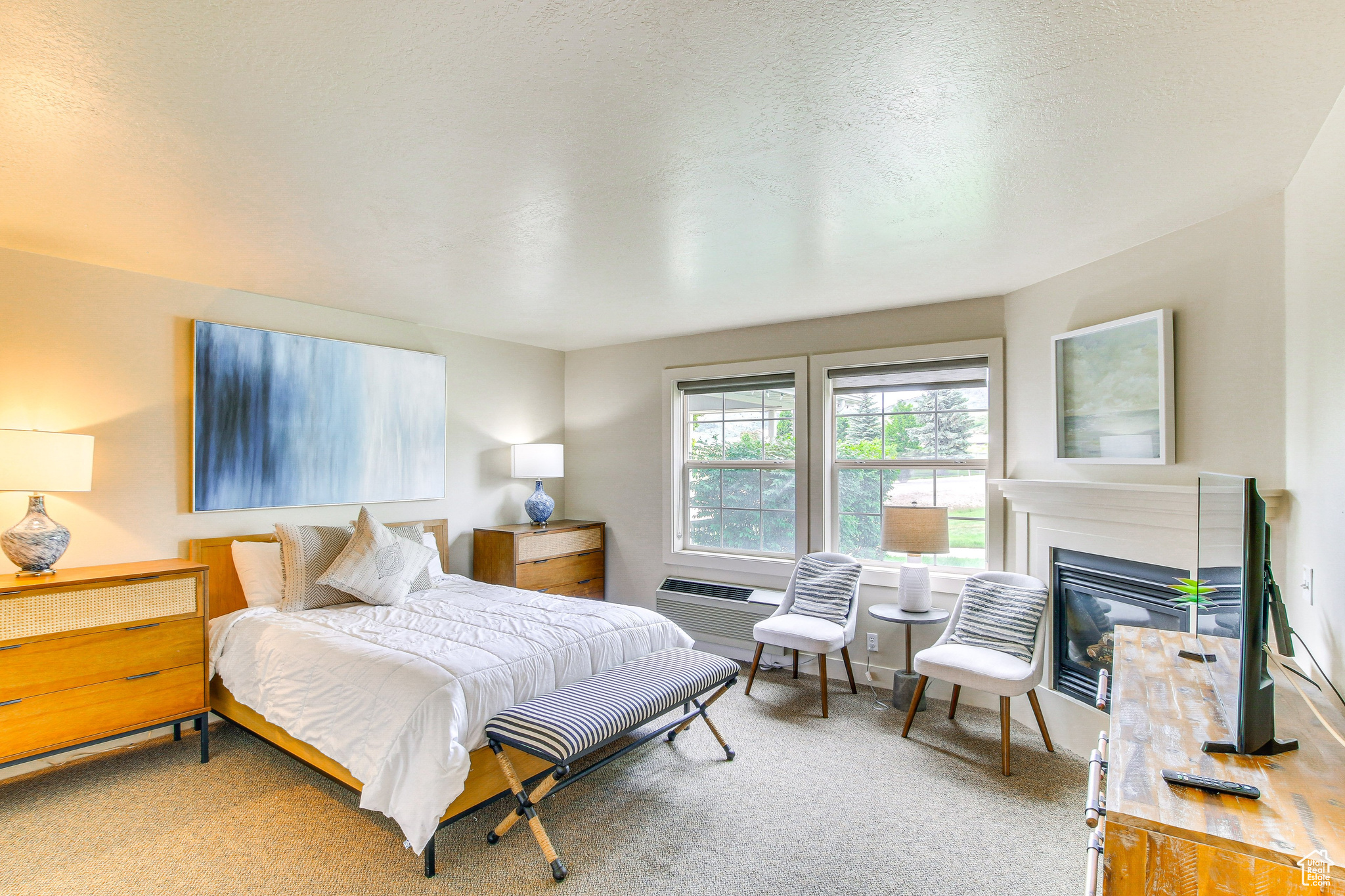 FOOTHILL ESTATE - Commercial Sale