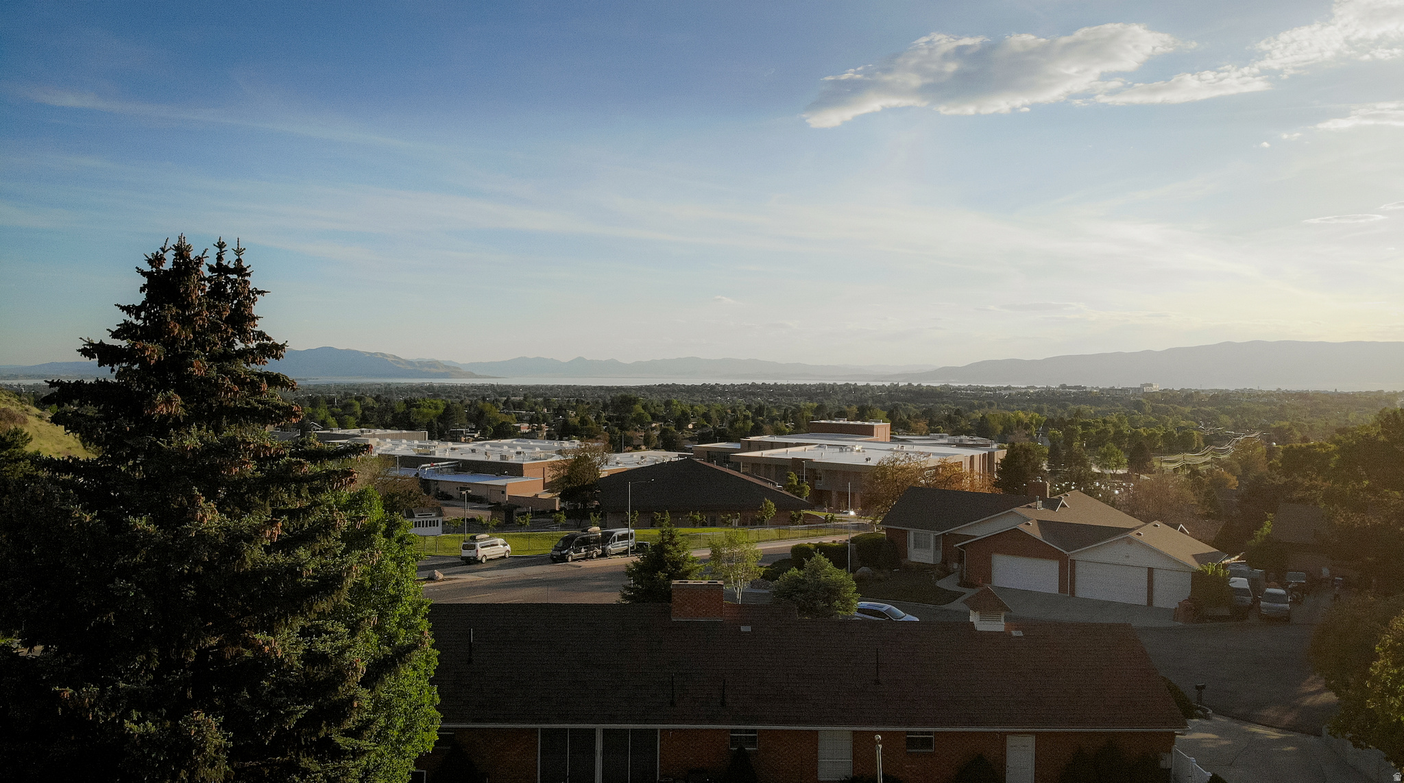 RIDGE - Residential