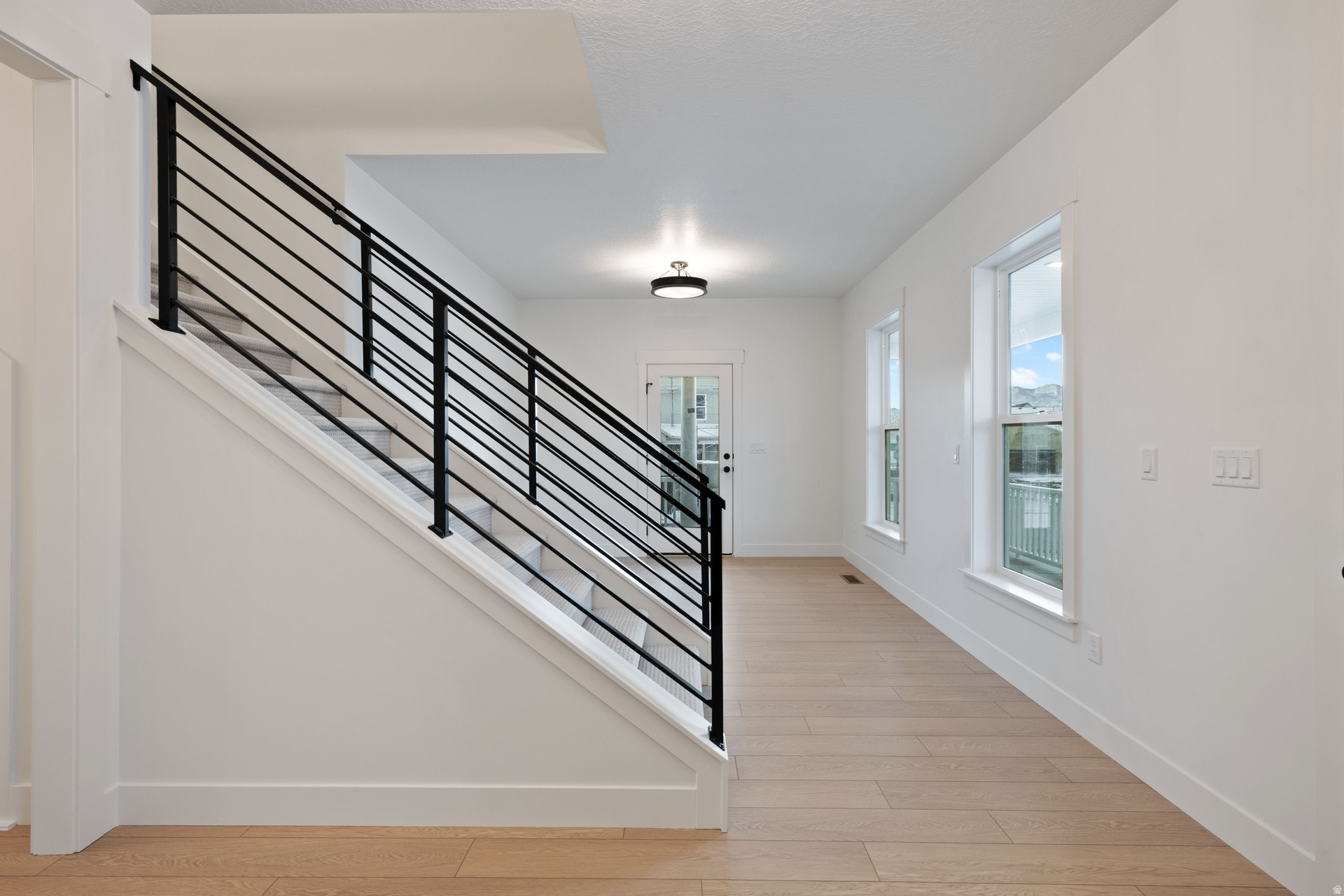 DAYBREAK - Residential