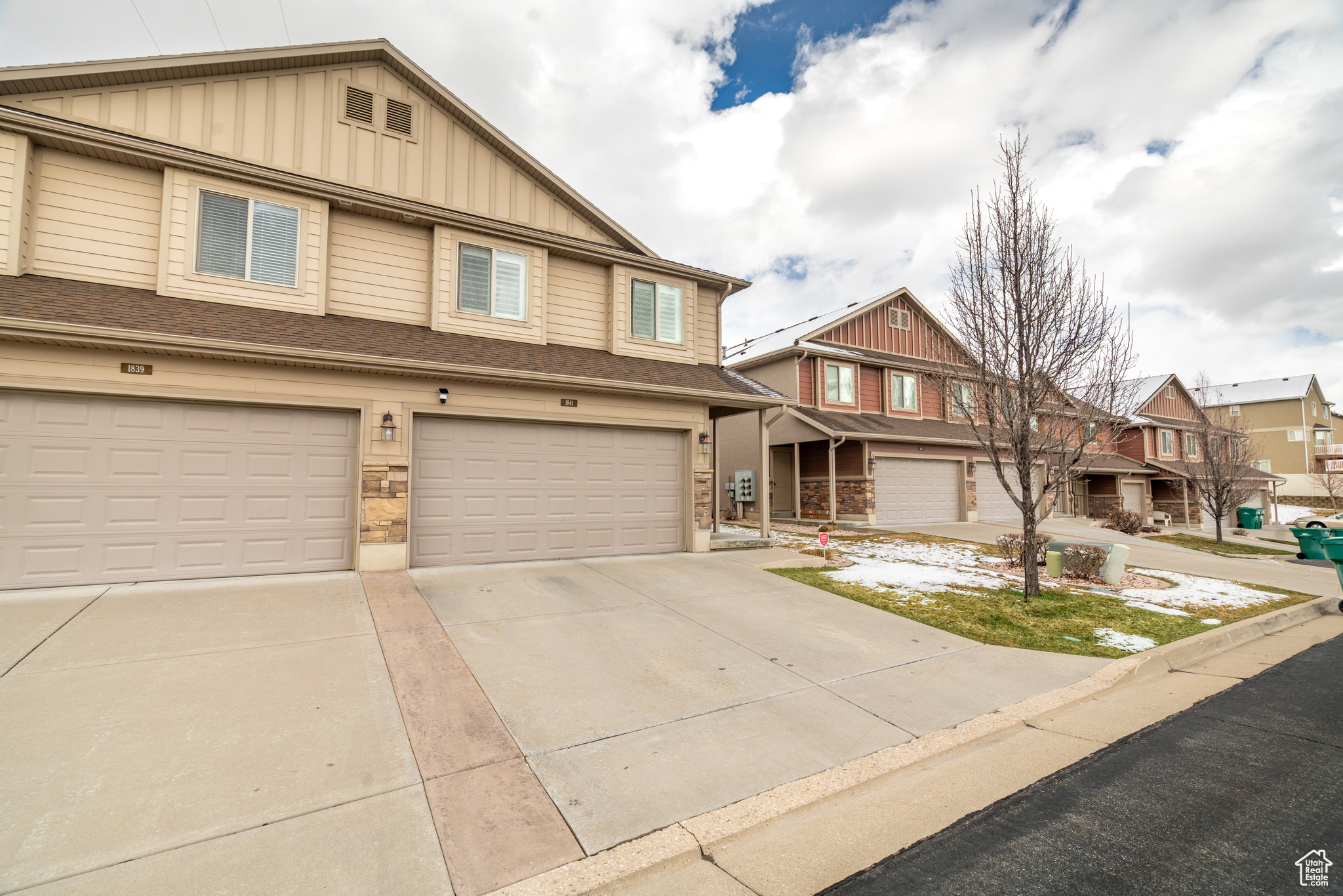1841 E Whitetail Dr, Layton, Utah image 2