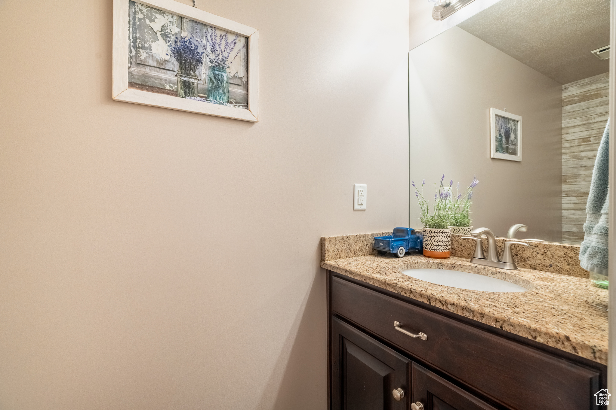 1841 E Whitetail Dr, Layton, Utah image 17