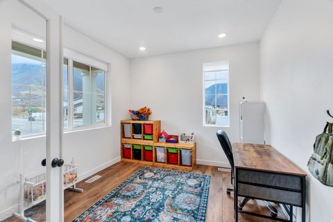 Tiny photo for 3482 S SUGAR MAPLE CT, Mapleton, UT 84664 (MLS # 2138383)