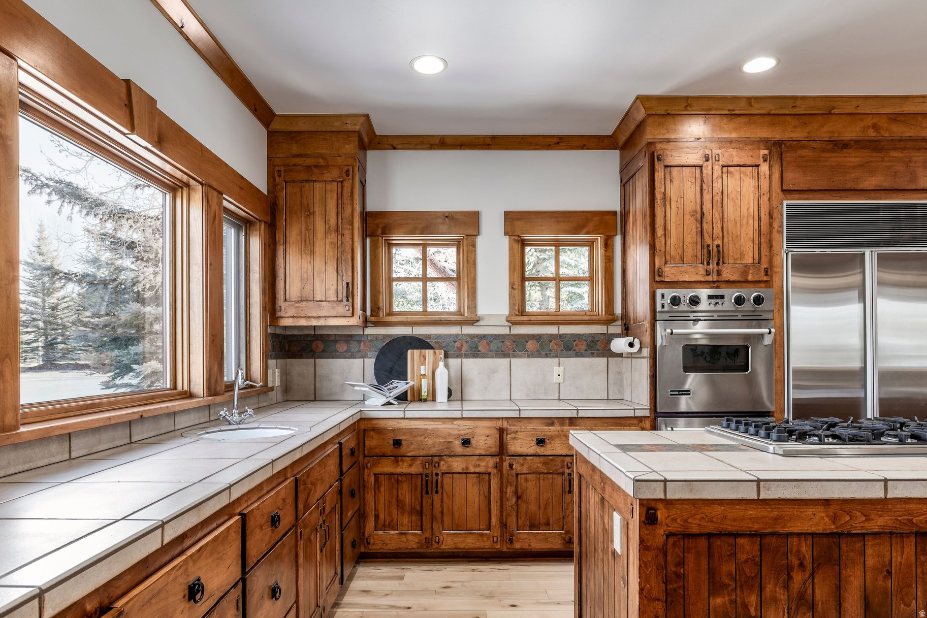 FAIRWAY HILLS - Residential