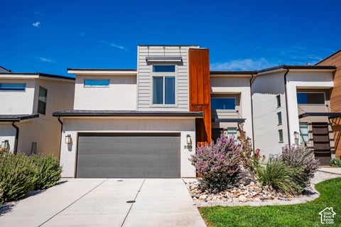 Photo of 3139 E SKY RIM WAY, Saint George, UT 84790 (MLS # 2187946)