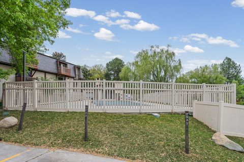 Tiny photo for 5505 S WILLOW LN E #E, Murray, UT 84107 (MLS # 2151763)