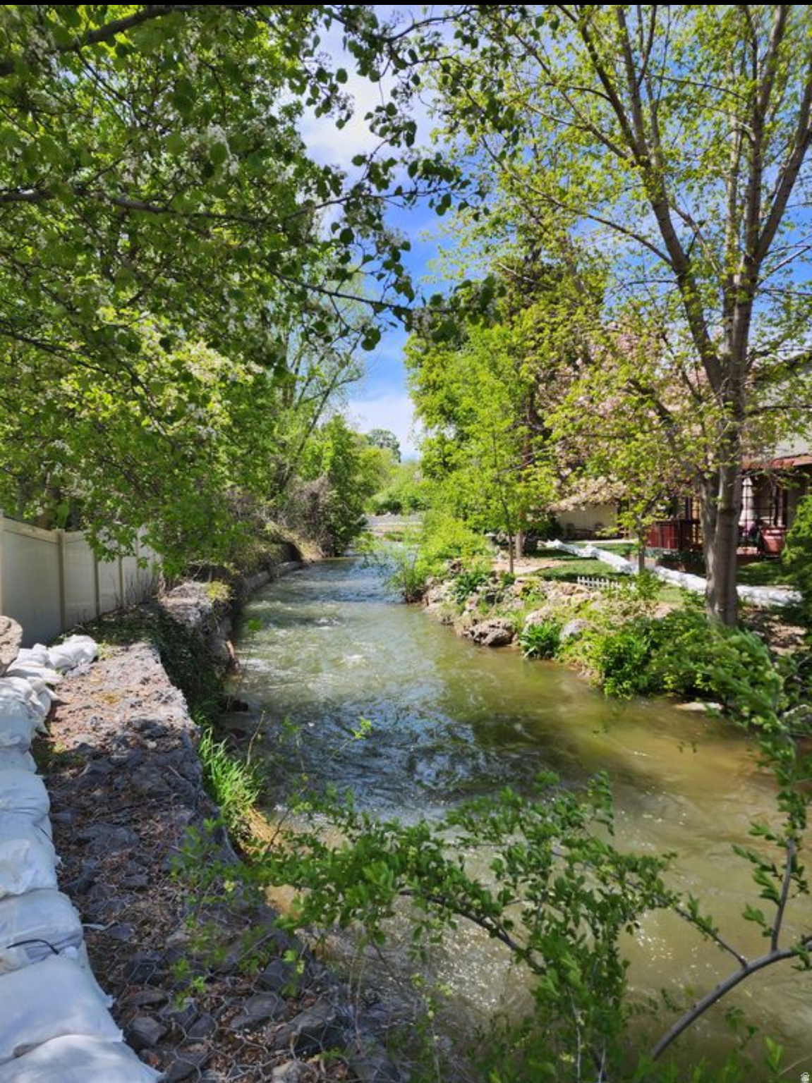 WILLOWS CONDM - Residential