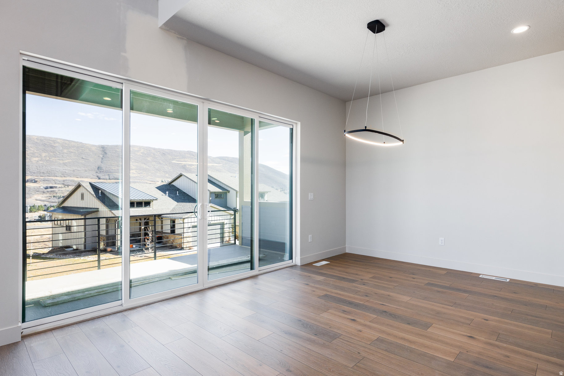 DEER SPRINGS - Residential