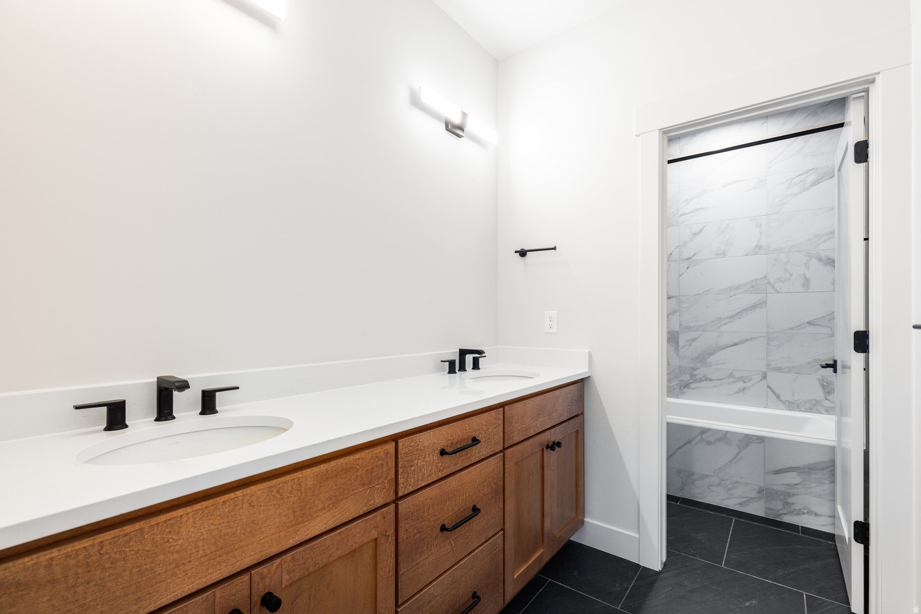 DEER SPRINGS - Residential