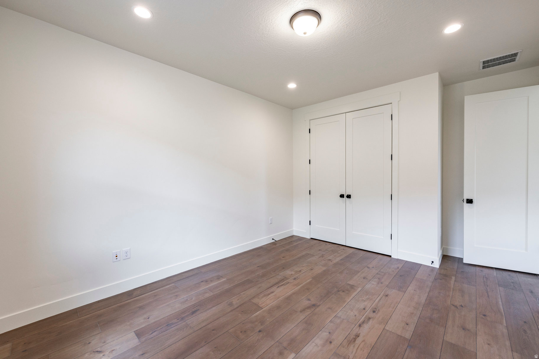 DEER SPRINGS - Residential