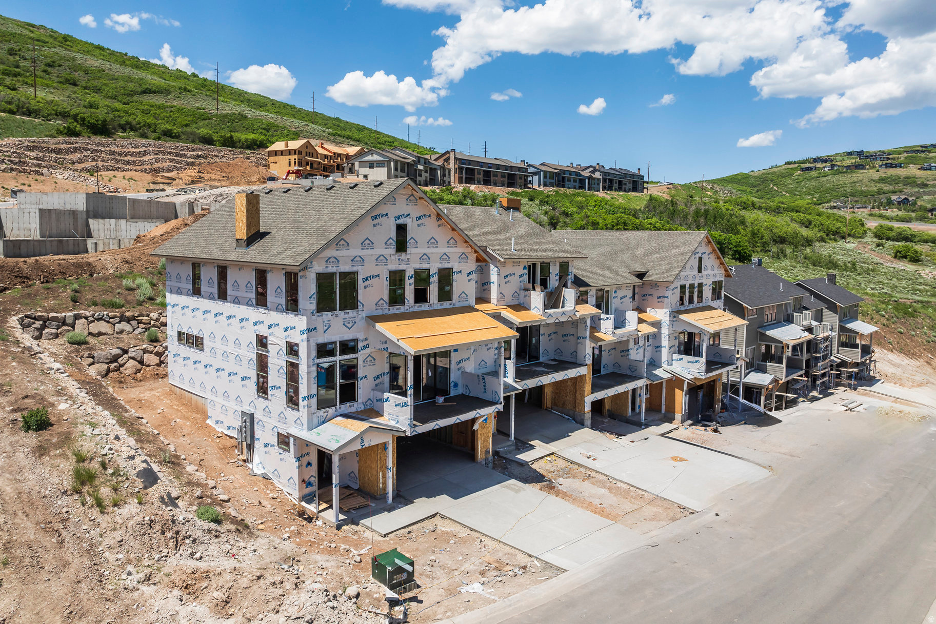 DEER SPRINGS - Residential