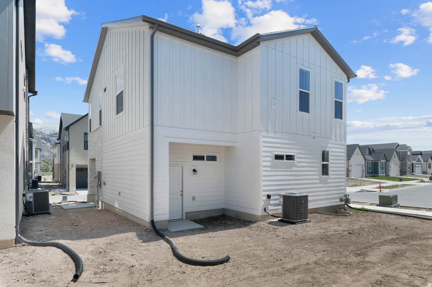 BROADVIEW SHORES COTTAGES 805 - Residential