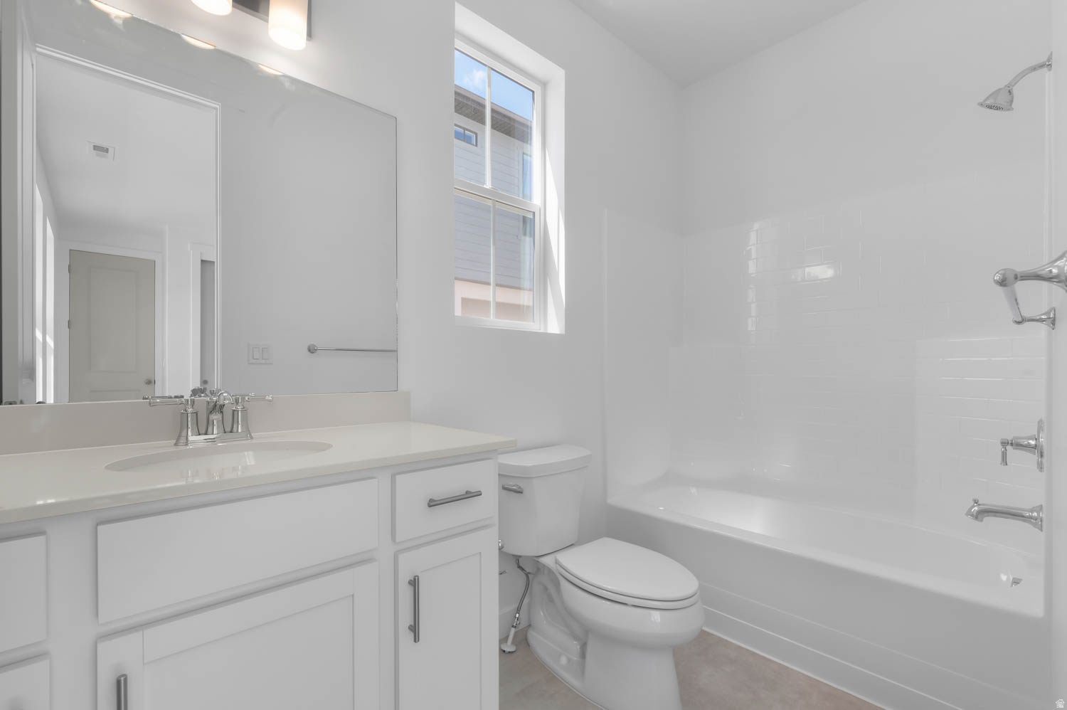 BROADVIEW SHORES COTTAGES 805 - Residential