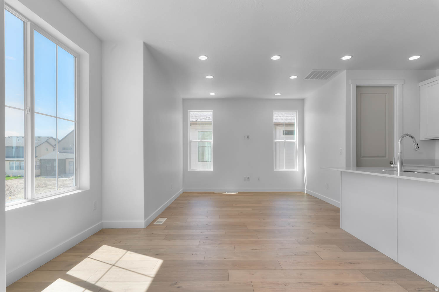 BROADVIEW SHORES COTTAGES 805 - Residential