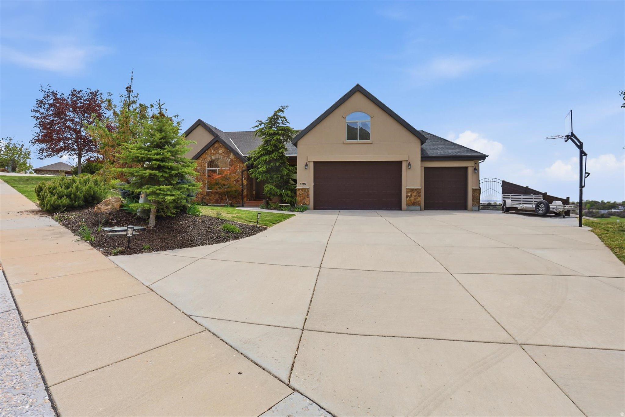 LAYTON RIDGES SUB - Residential