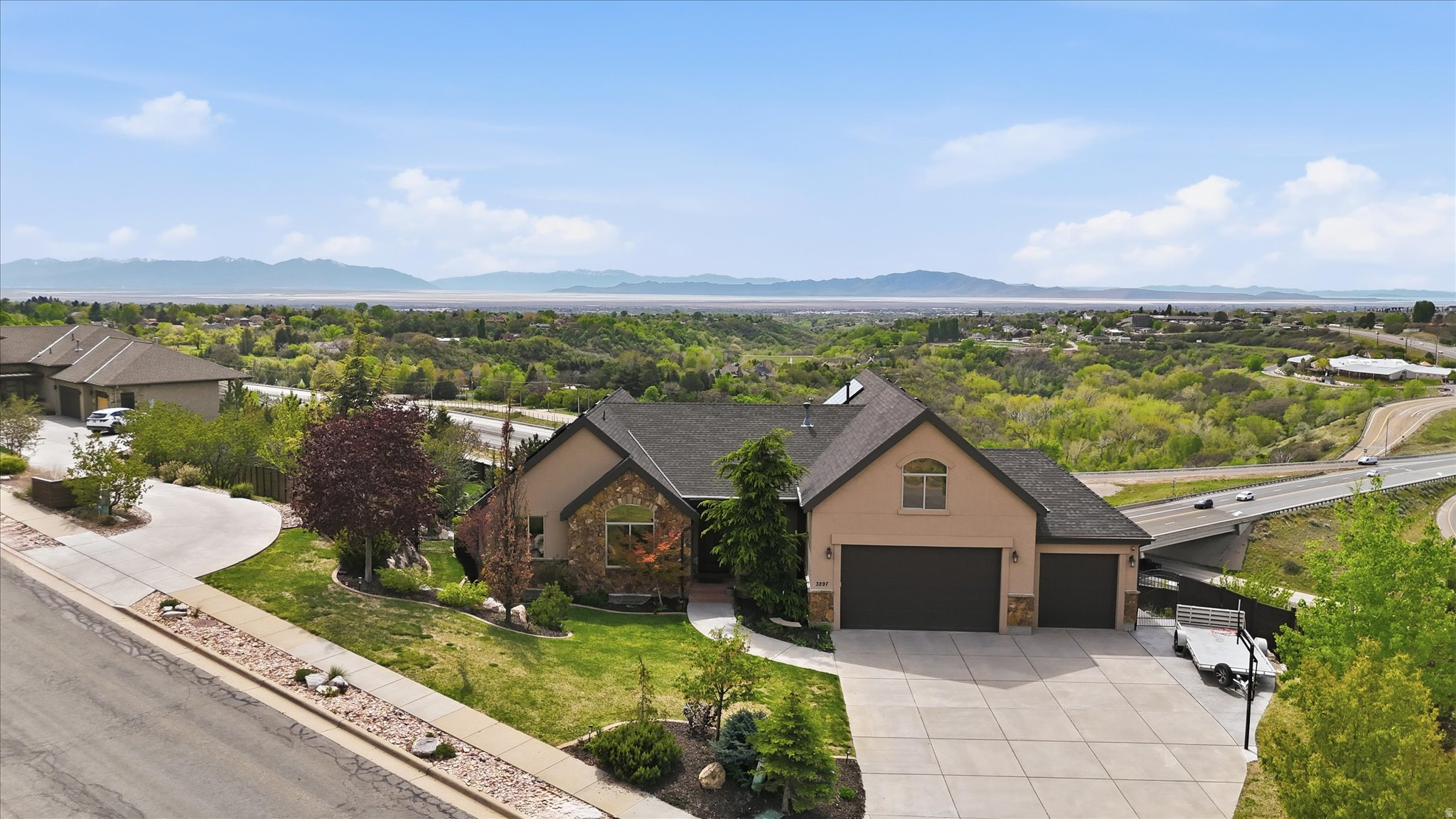 LAYTON RIDGES SUB - Residential