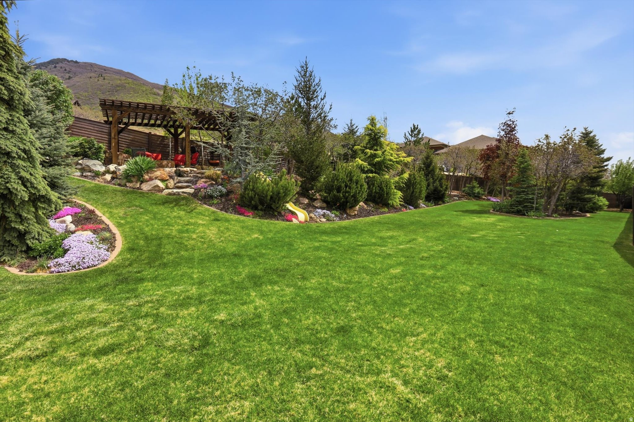 LAYTON RIDGES SUB - Residential