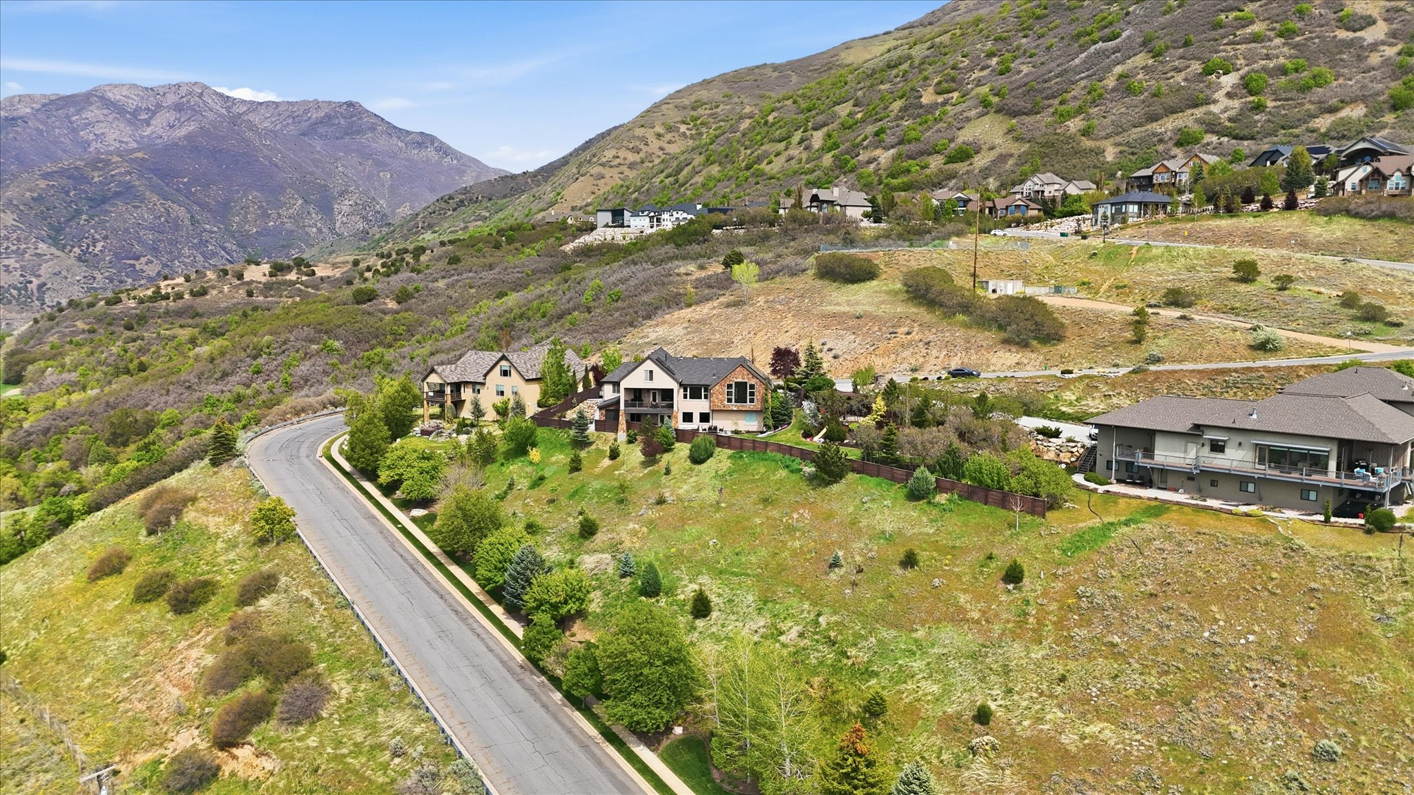 LAYTON RIDGES SUB - Residential
