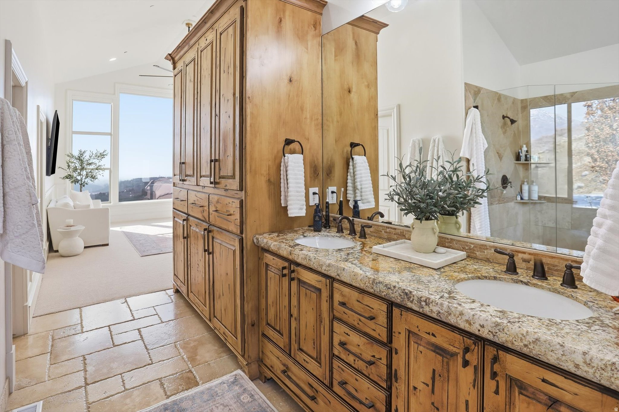 LAYTON RIDGES SUB - Residential