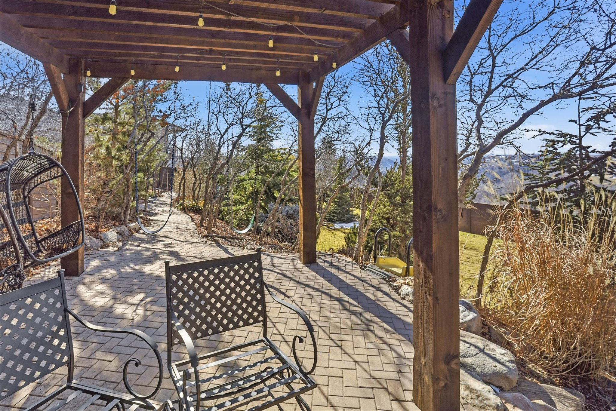 LAYTON RIDGES SUB - Residential