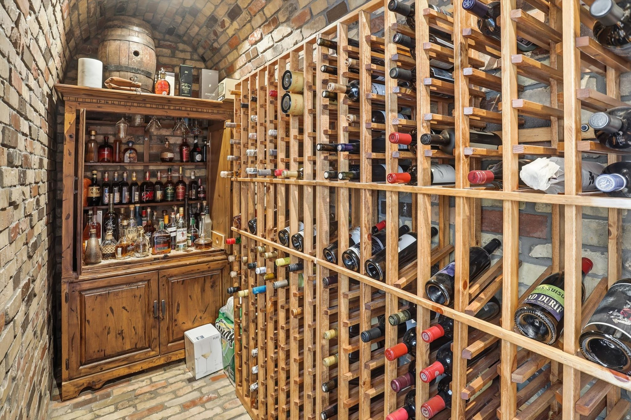 LAYTON RIDGES SUB - Residential