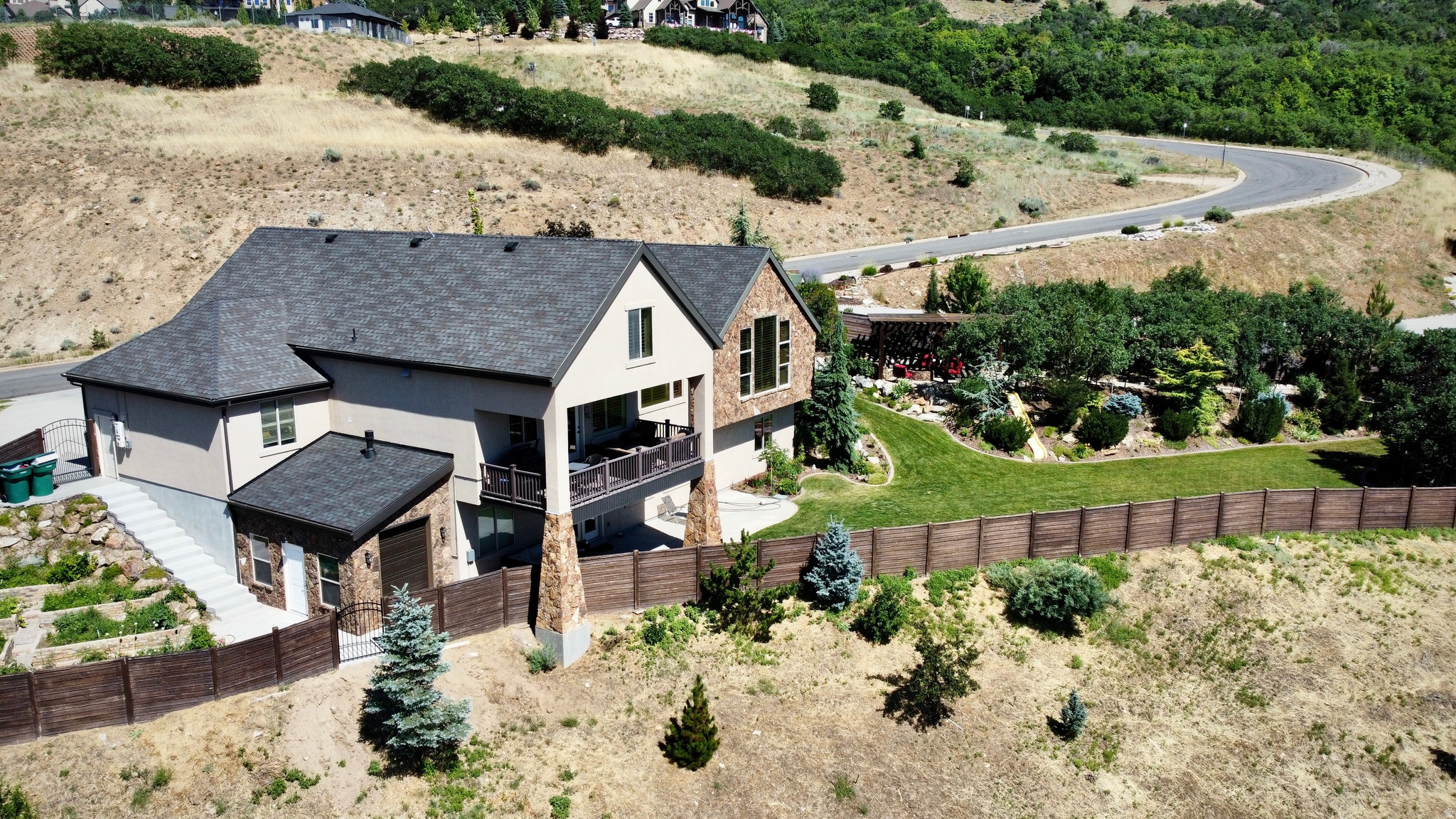 LAYTON RIDGES SUB - Residential