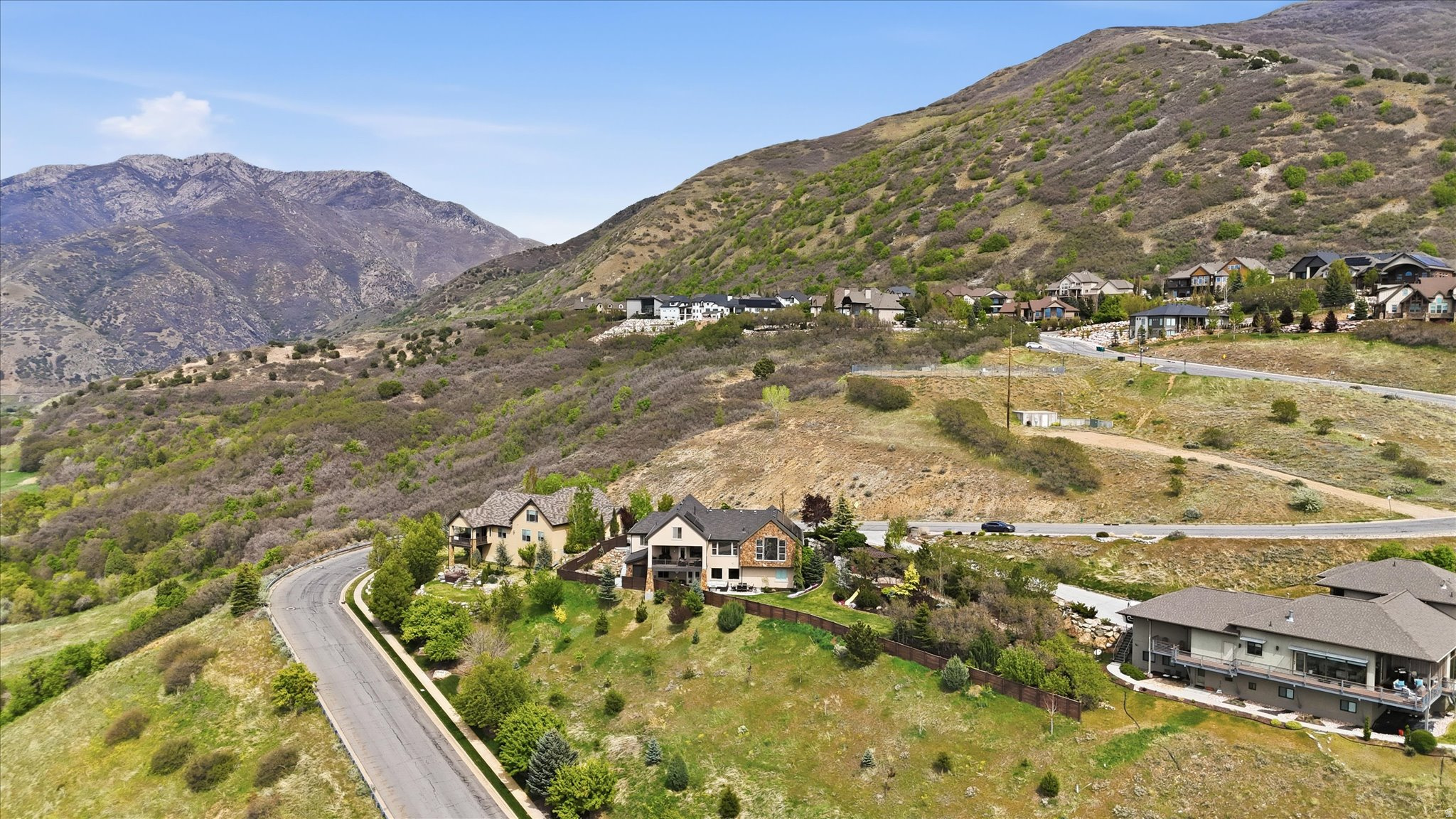 LAYTON RIDGES SUB - Residential