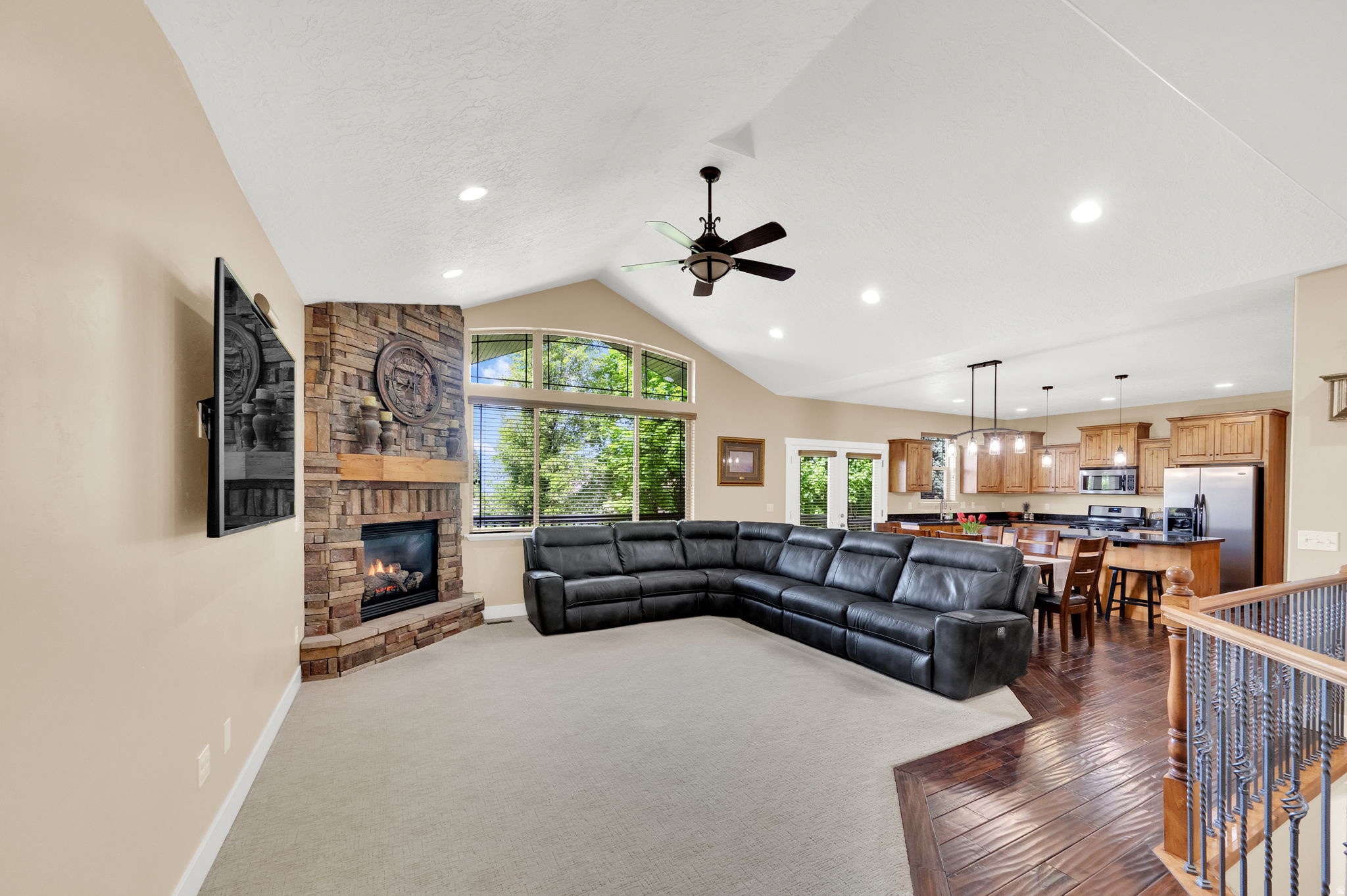 MOUNT LOAFER VIEW - Residential