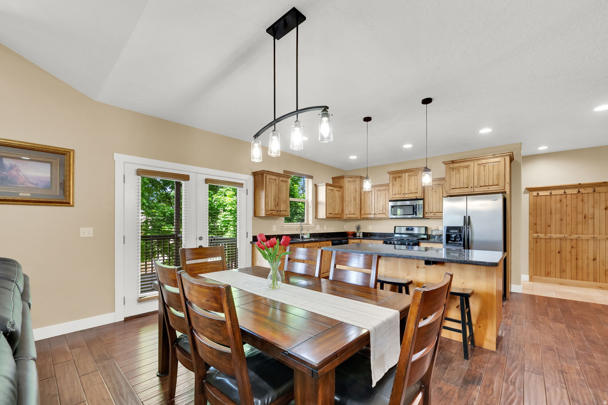 MOUNT LOAFER VIEW - Residential