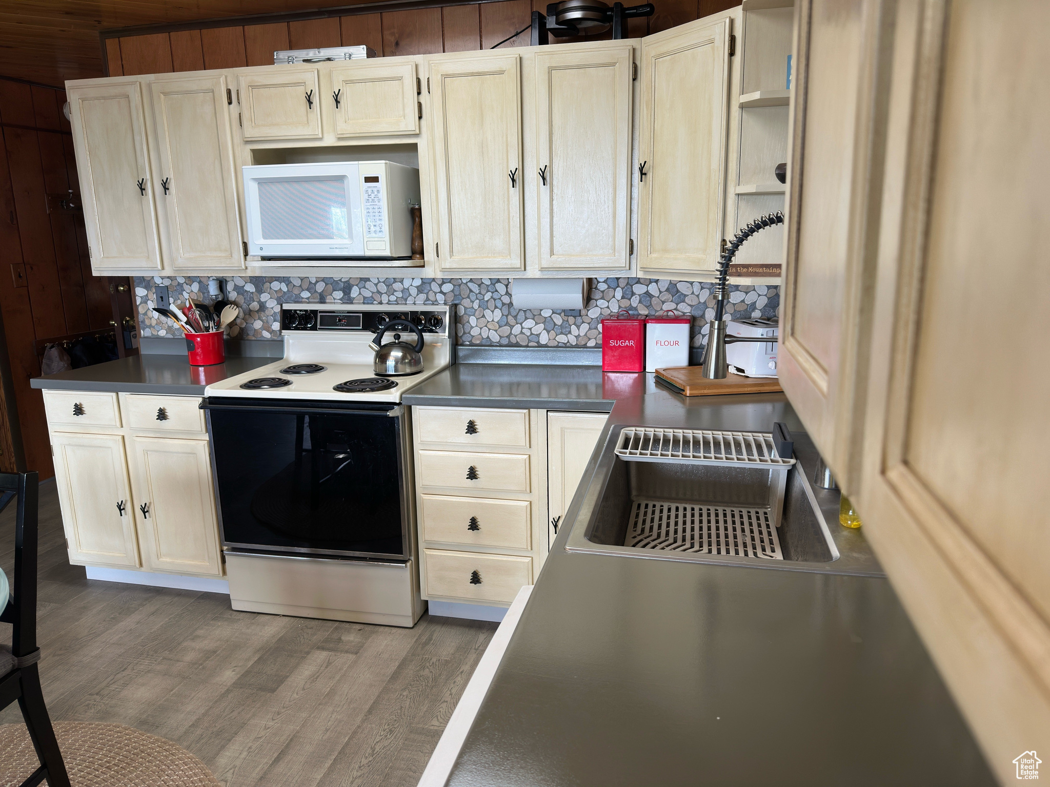 PINE CREEK RANCH - Land