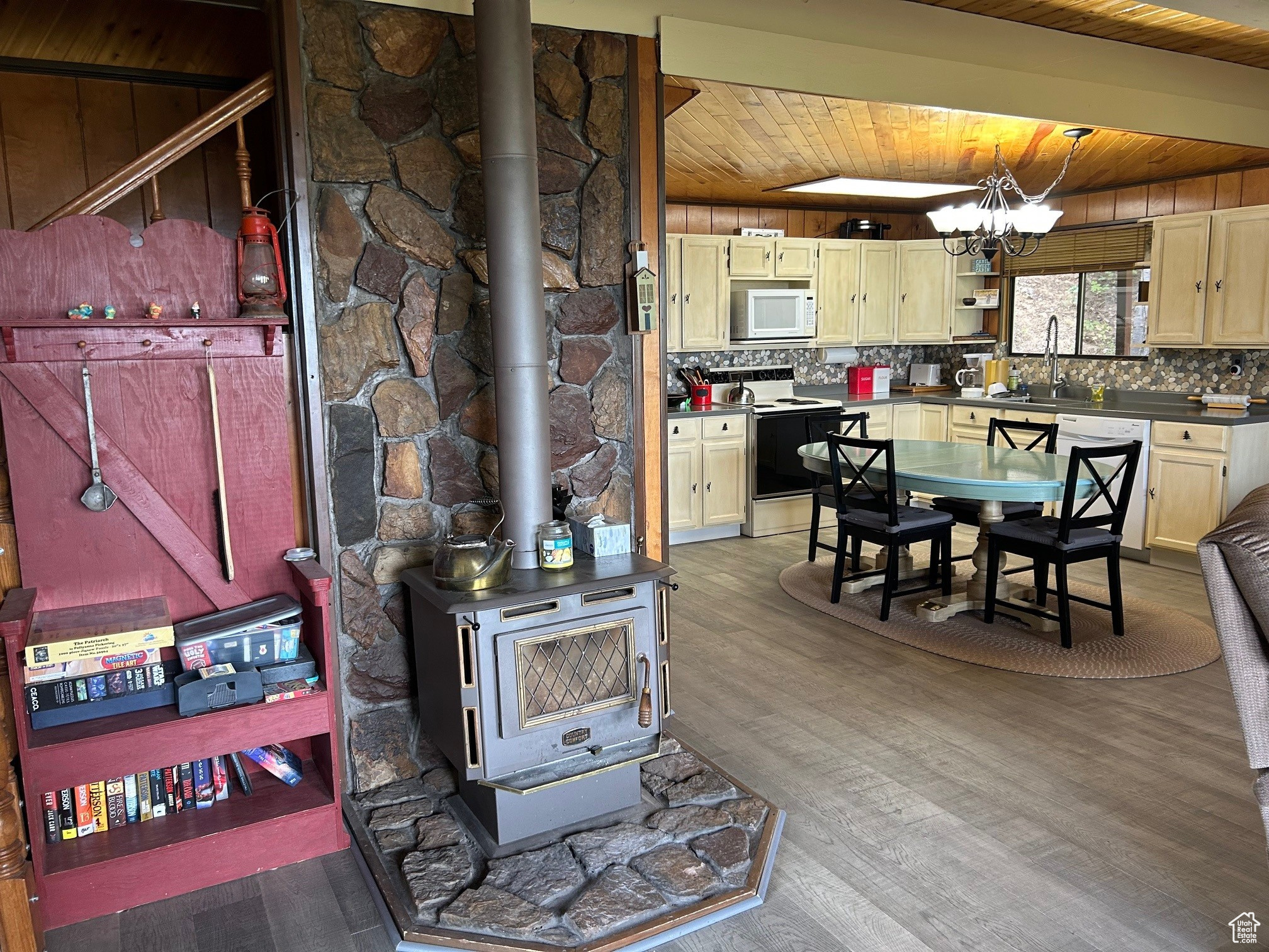 PINE CREEK RANCH - Land