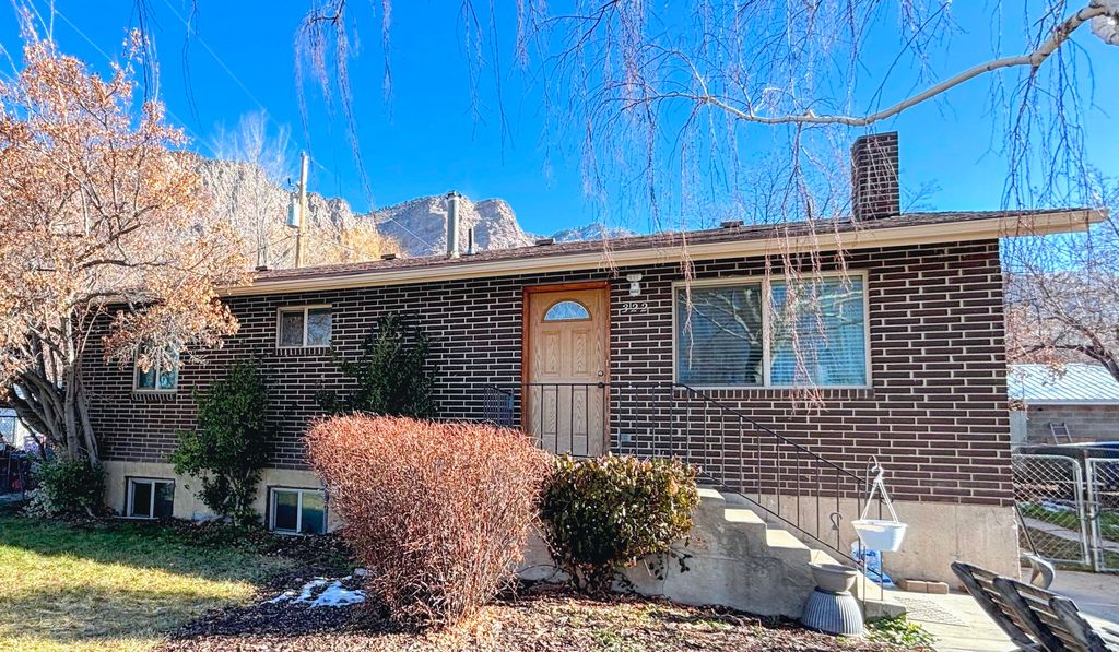 Photo of 322 HARRISON BLVD, Ogden, UT 84404 (MLS # 2131588)