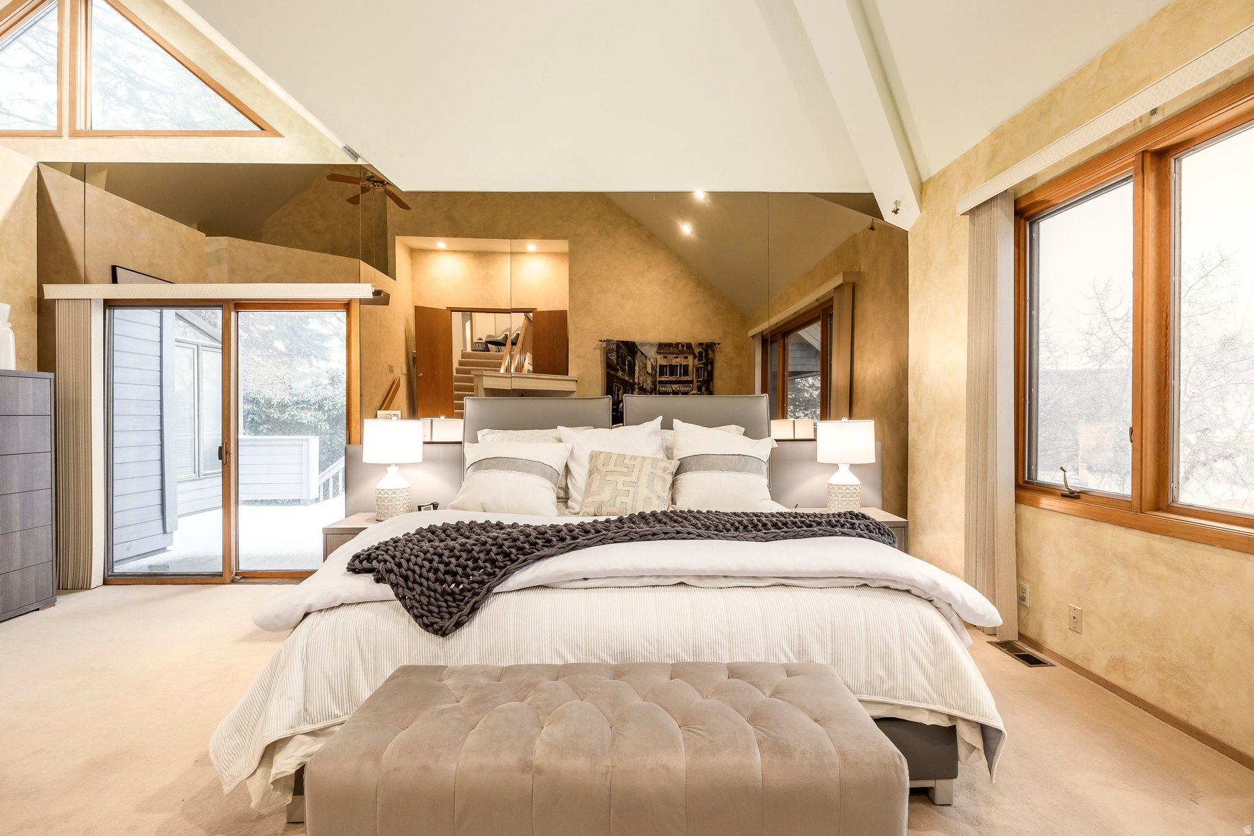 COVE MT OLYMPUS - Residential