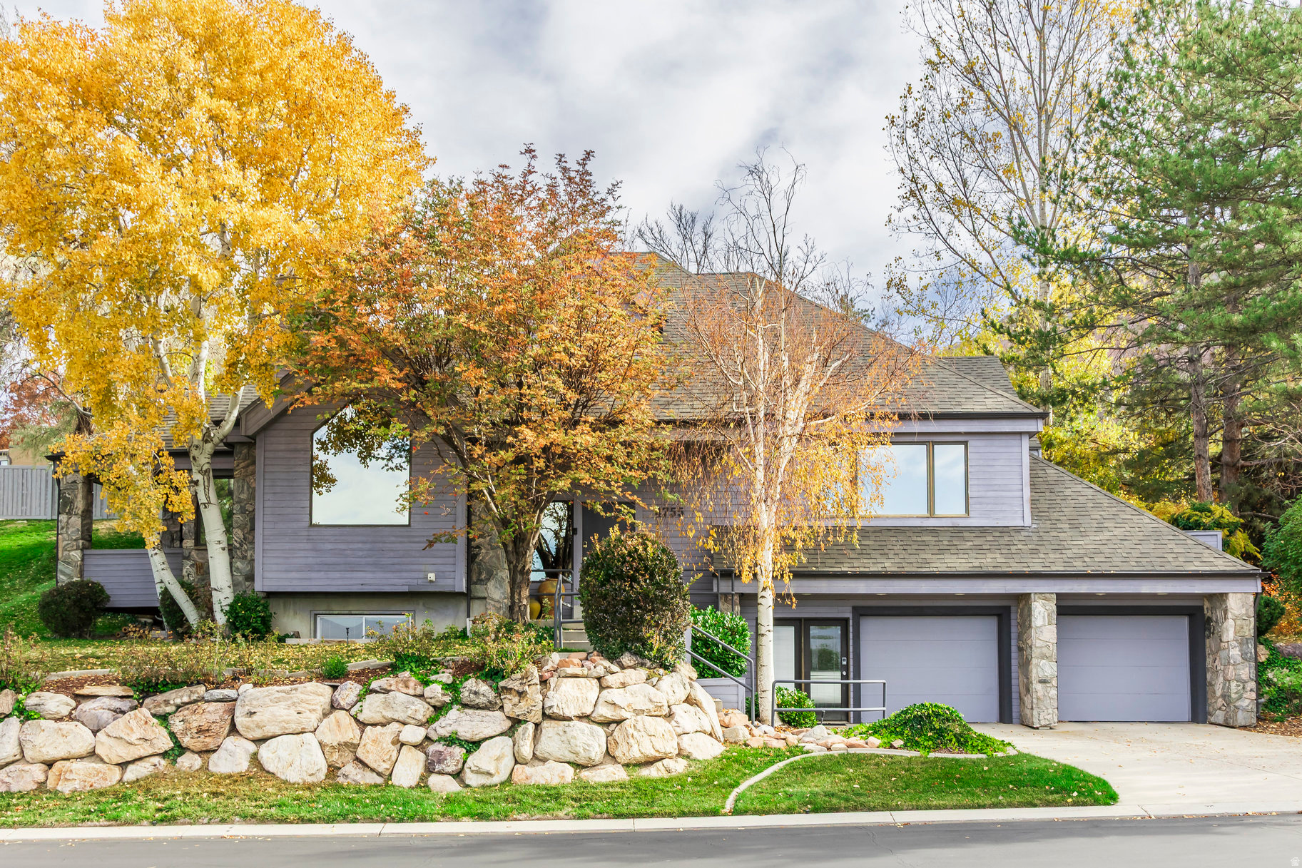 COVE MT OLYMPUS - Residential