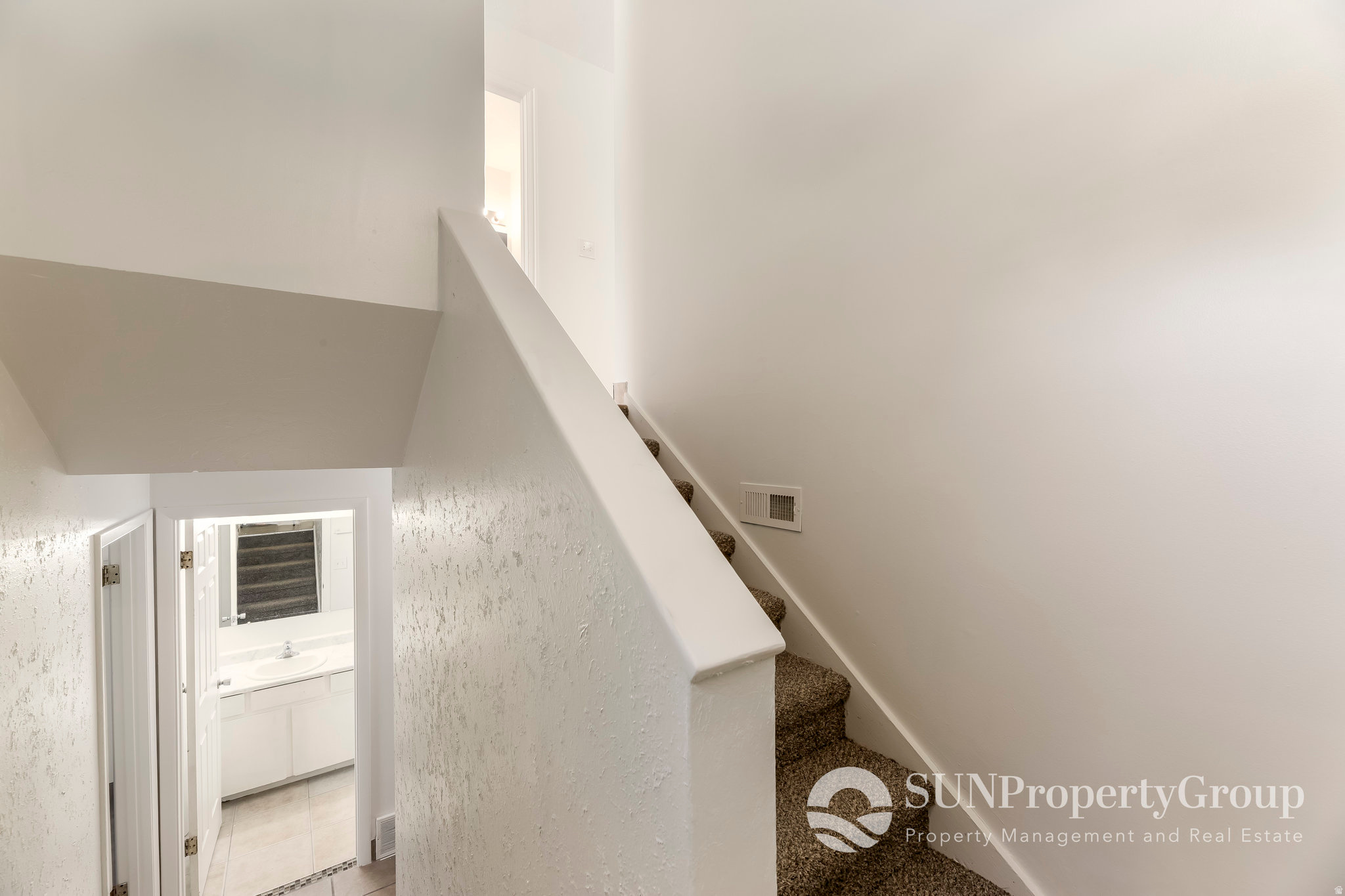 HUNTER VILLAGE - Residential Income