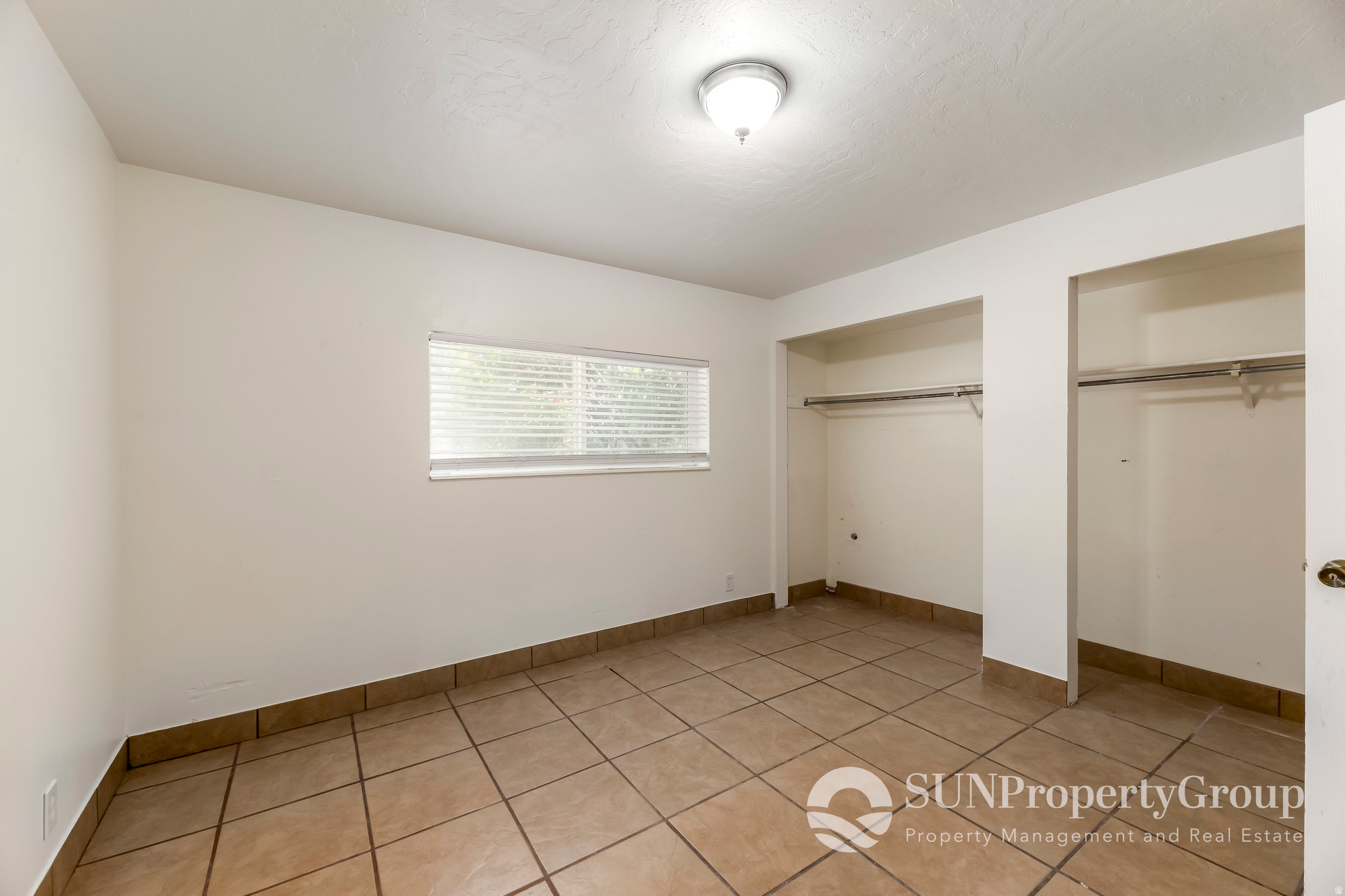 HUNTER VILLAGE - Residential Income