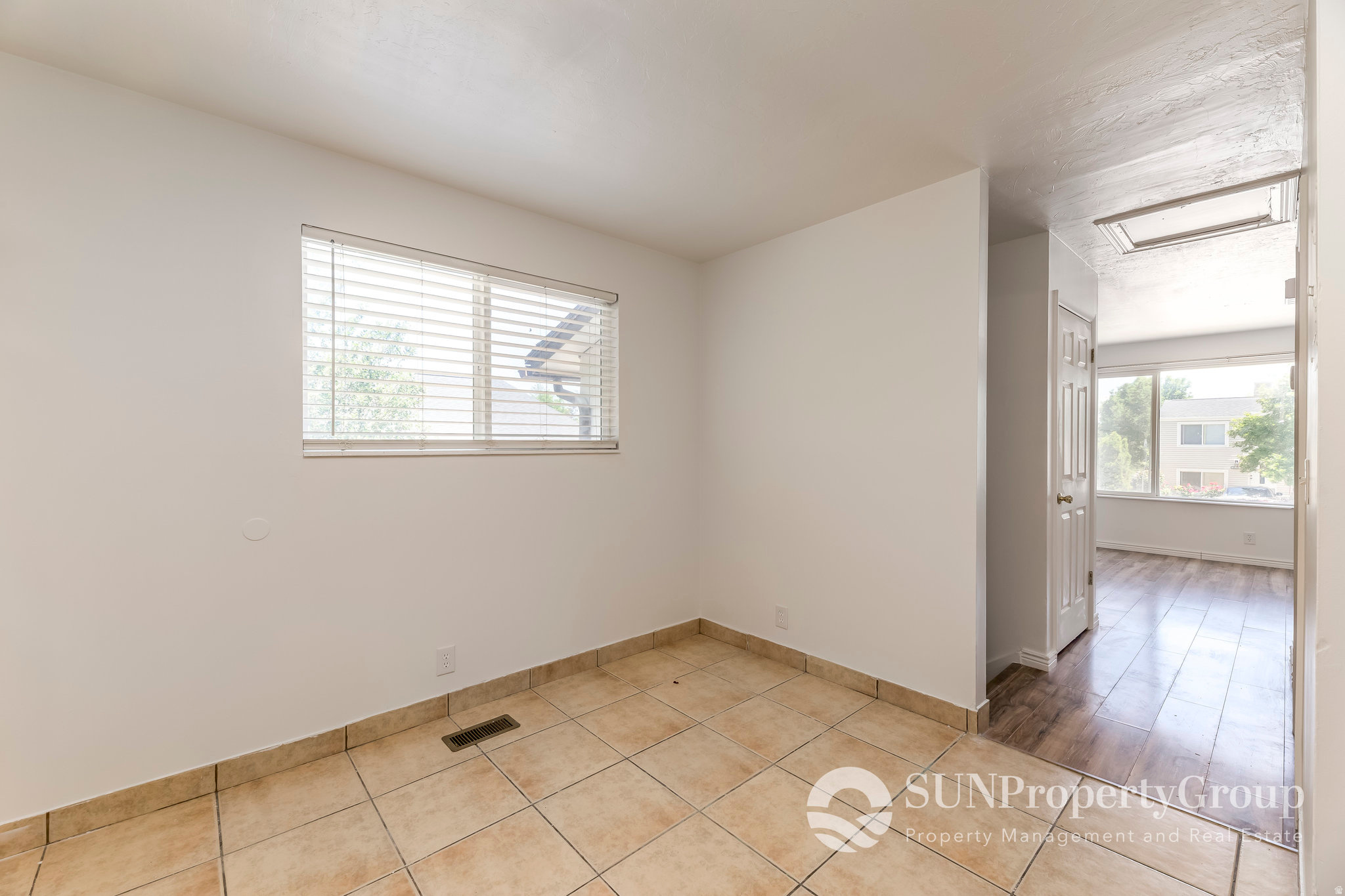 HUNTER VILLAGE - Residential Income
