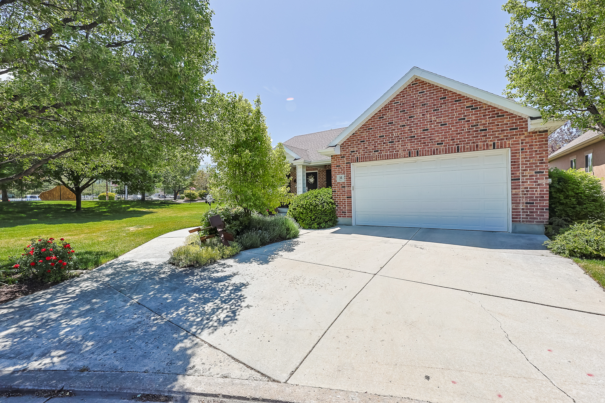 CENTERVILLE COMMONS - Residential