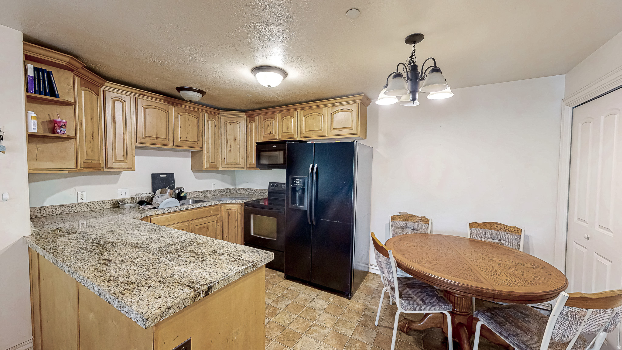 MAPLEWOOD - Residential