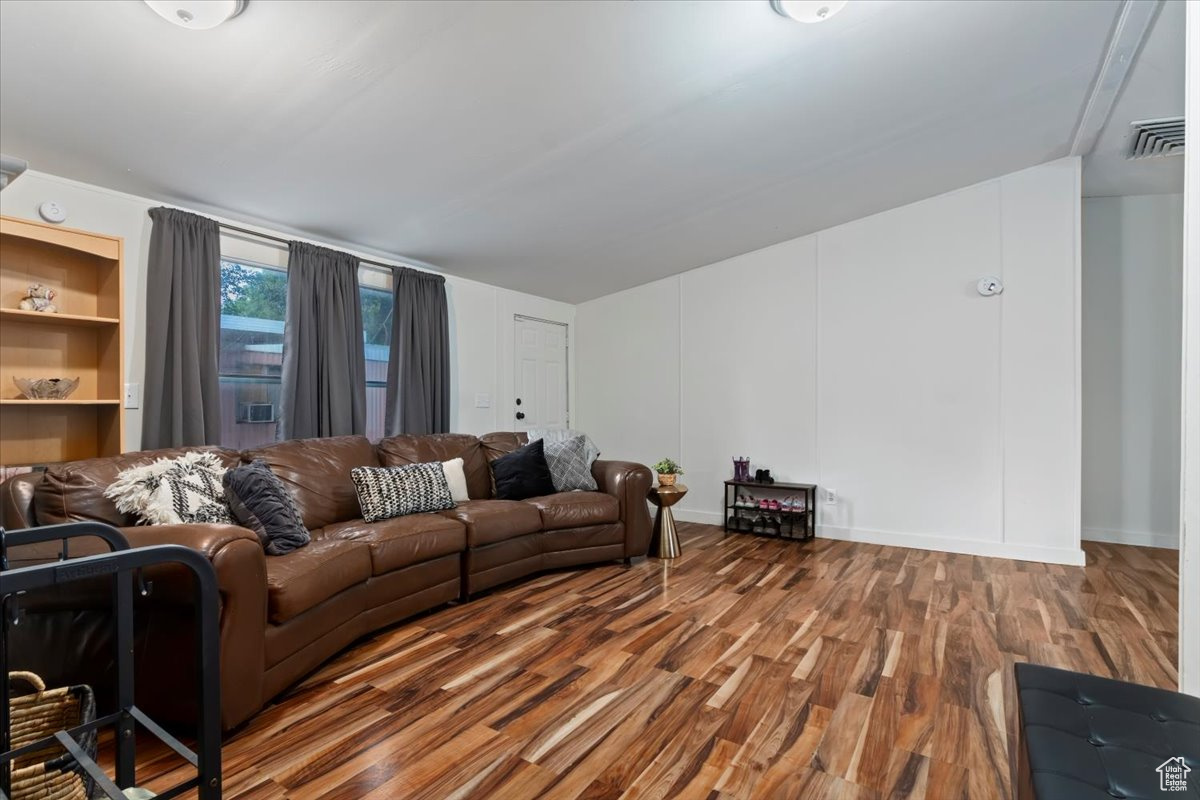 MAJESTIC OAKS - Residential