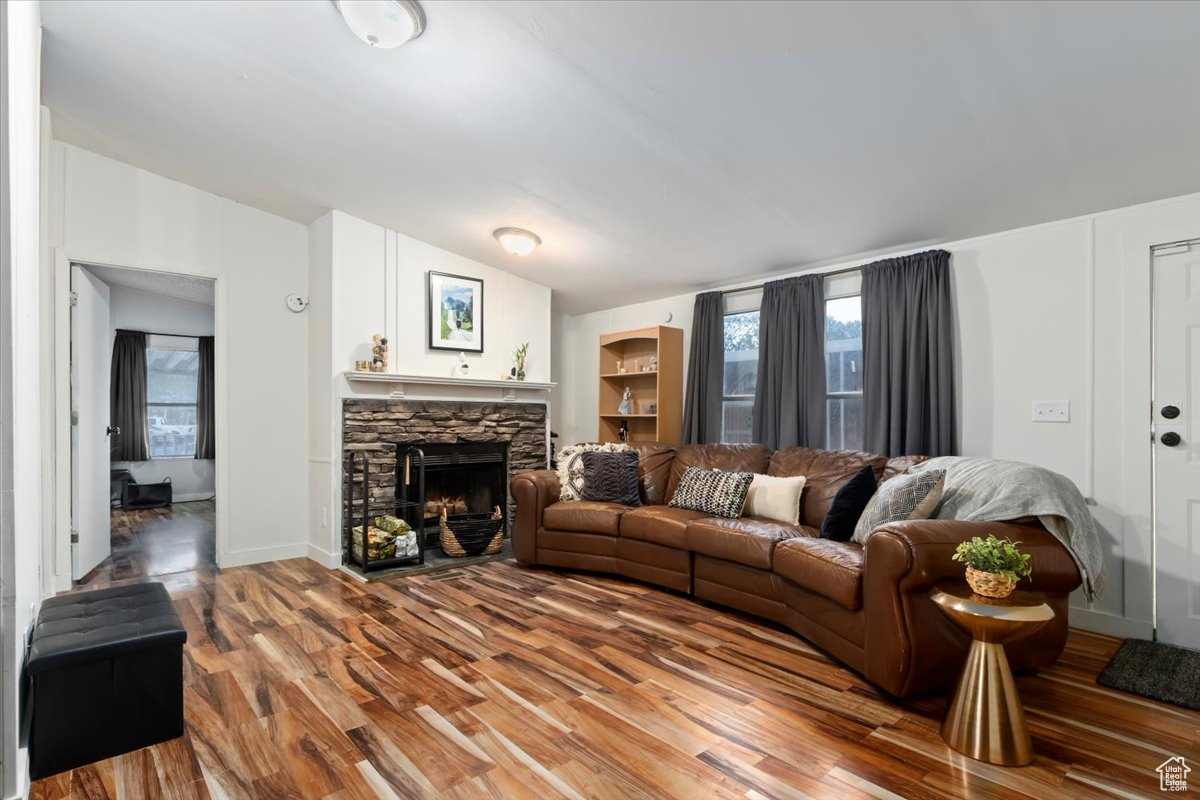 MAJESTIC OAKS - Residential