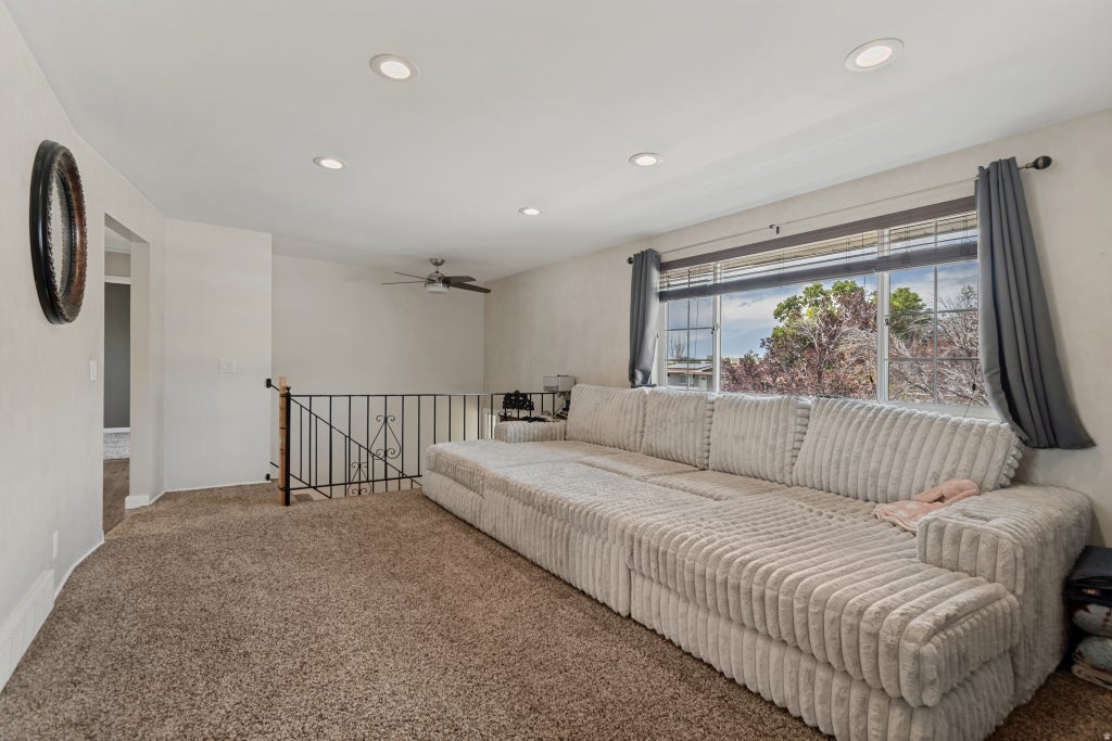 Photo of 1102 E SLEEPY HOLLOW LN S, Sandy, UT 84094 (MLS # 2179227)