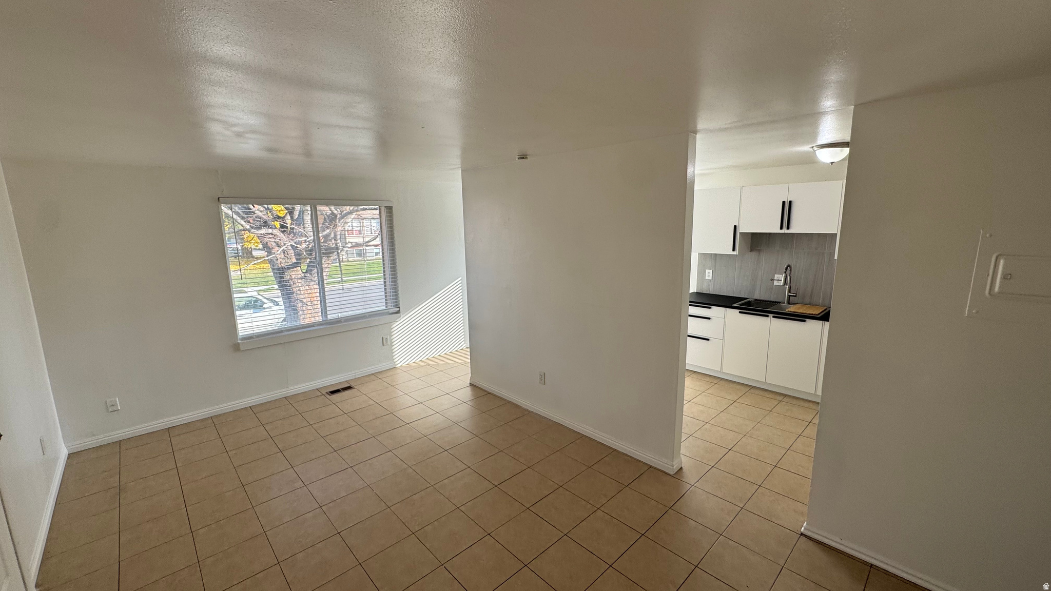 LAKE PARK - Residential Income