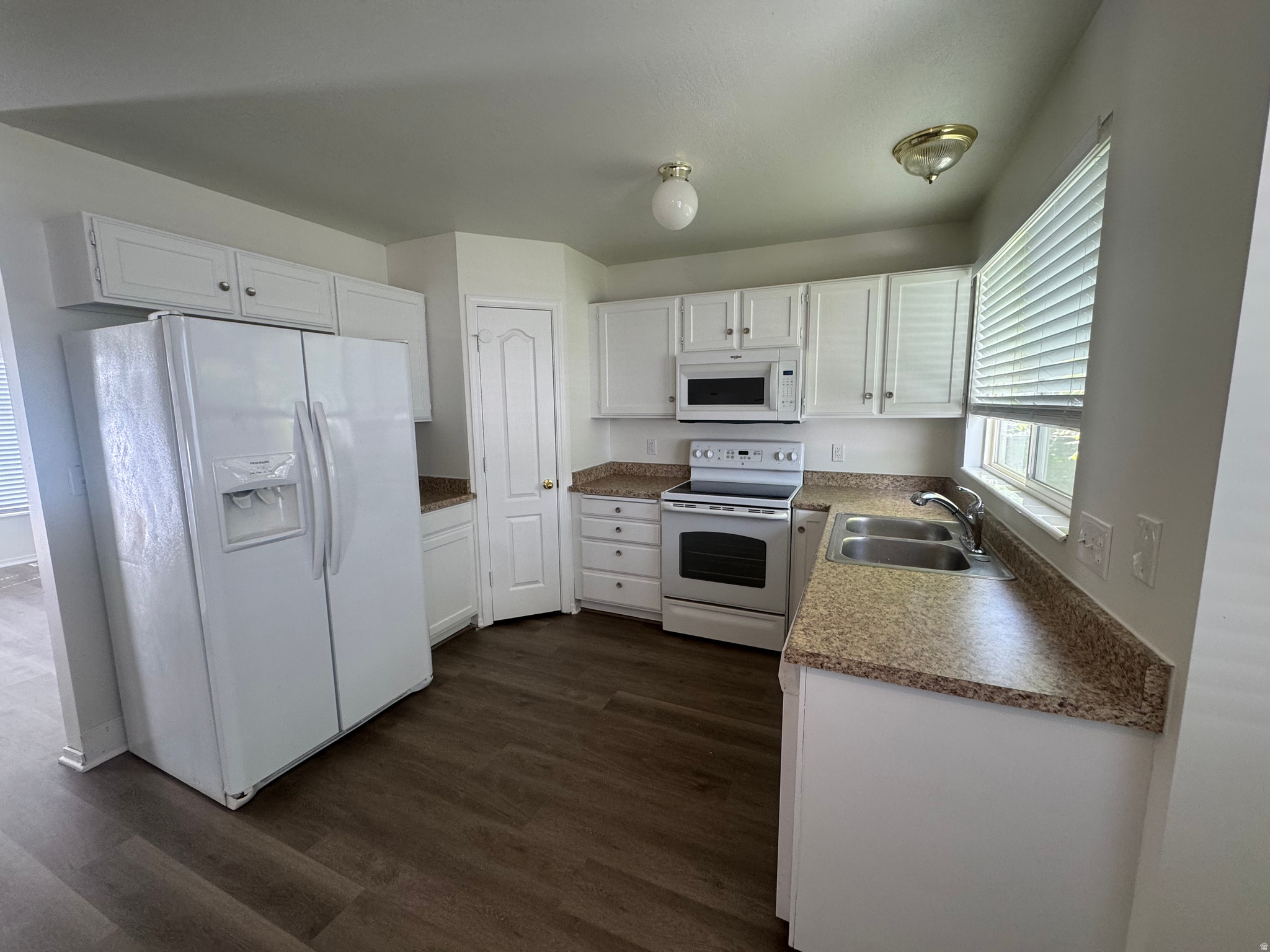 BRISTOL RIDGE EST - Residential