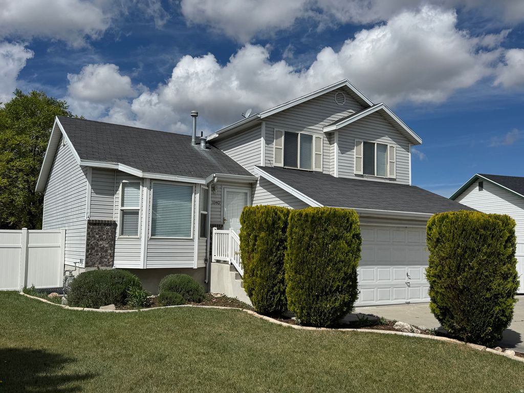 Photo of 3340 S RAQUEL CIR. Cir, West Valley City, UT 84120 (MLS # 2150517)